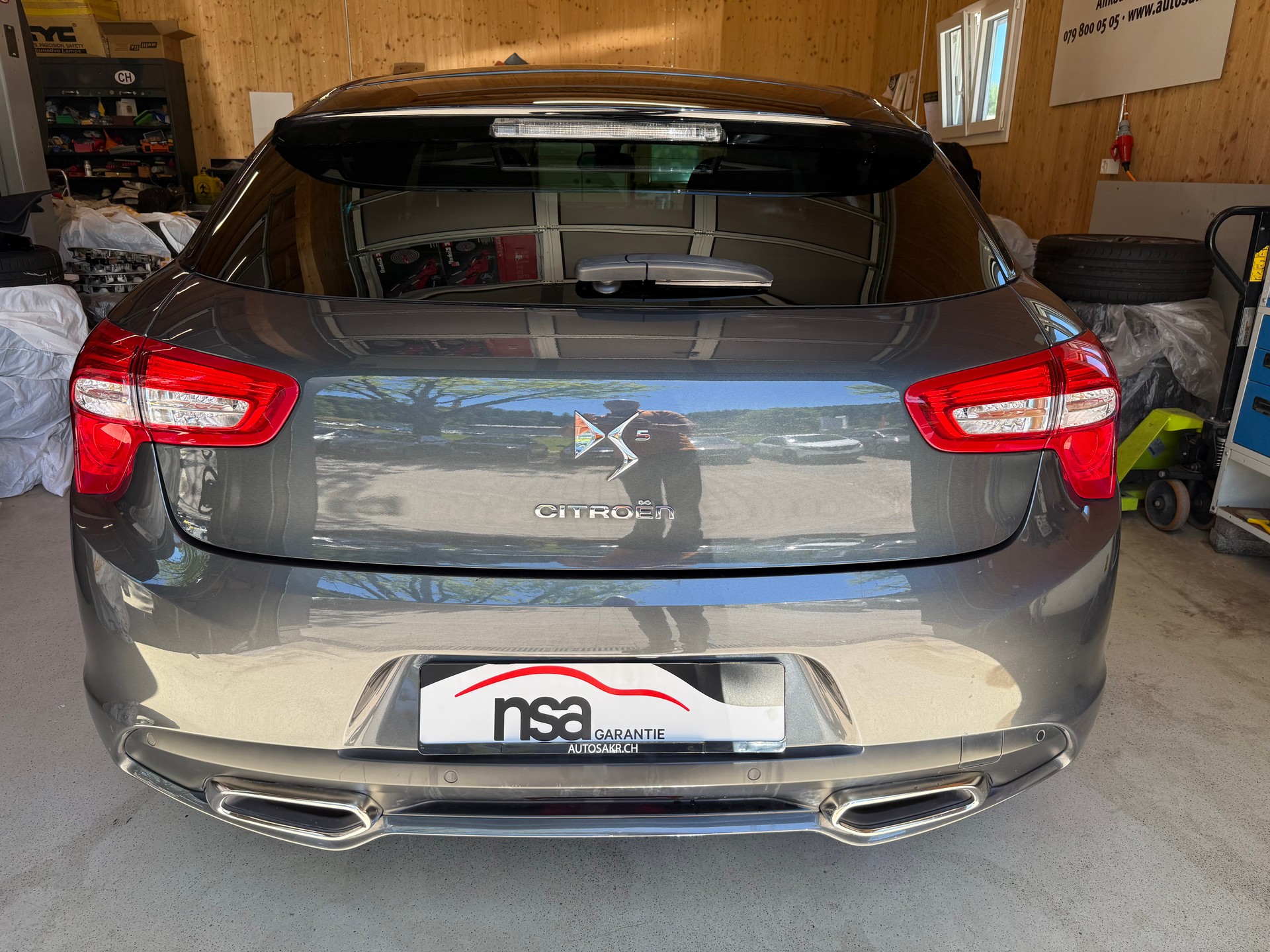 DS AUTOMOBILES DS5 2.0 HDi SO Chic Automatic-image-4