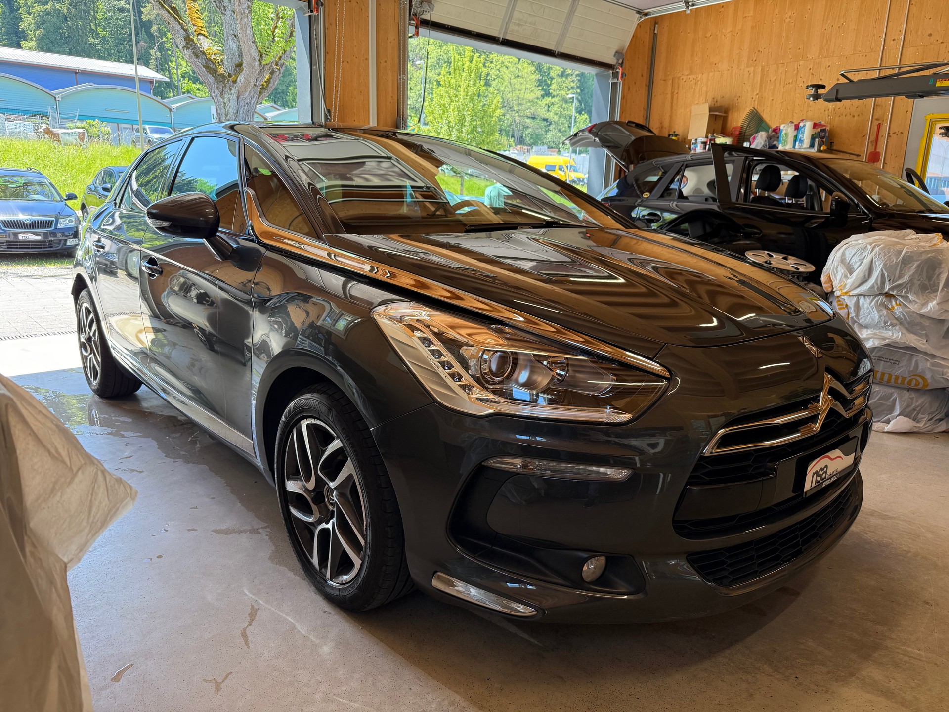 DS AUTOMOBILES DS5 2.0 HDi SO Chic Automatic-showroom-element-2