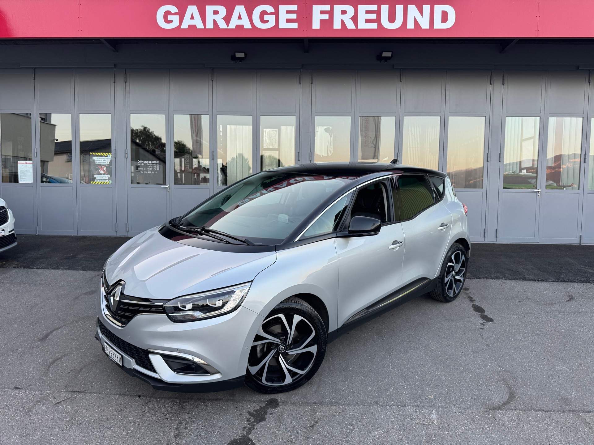 RENAULT Scénic 1.3 16V Turbo Techno EDC-image-3