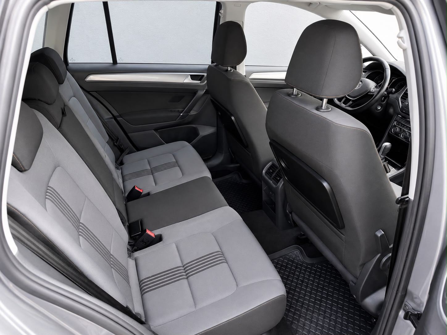 VW Golf Sportsvan 1.4 TSI Allstar R-Line DSG-image-14