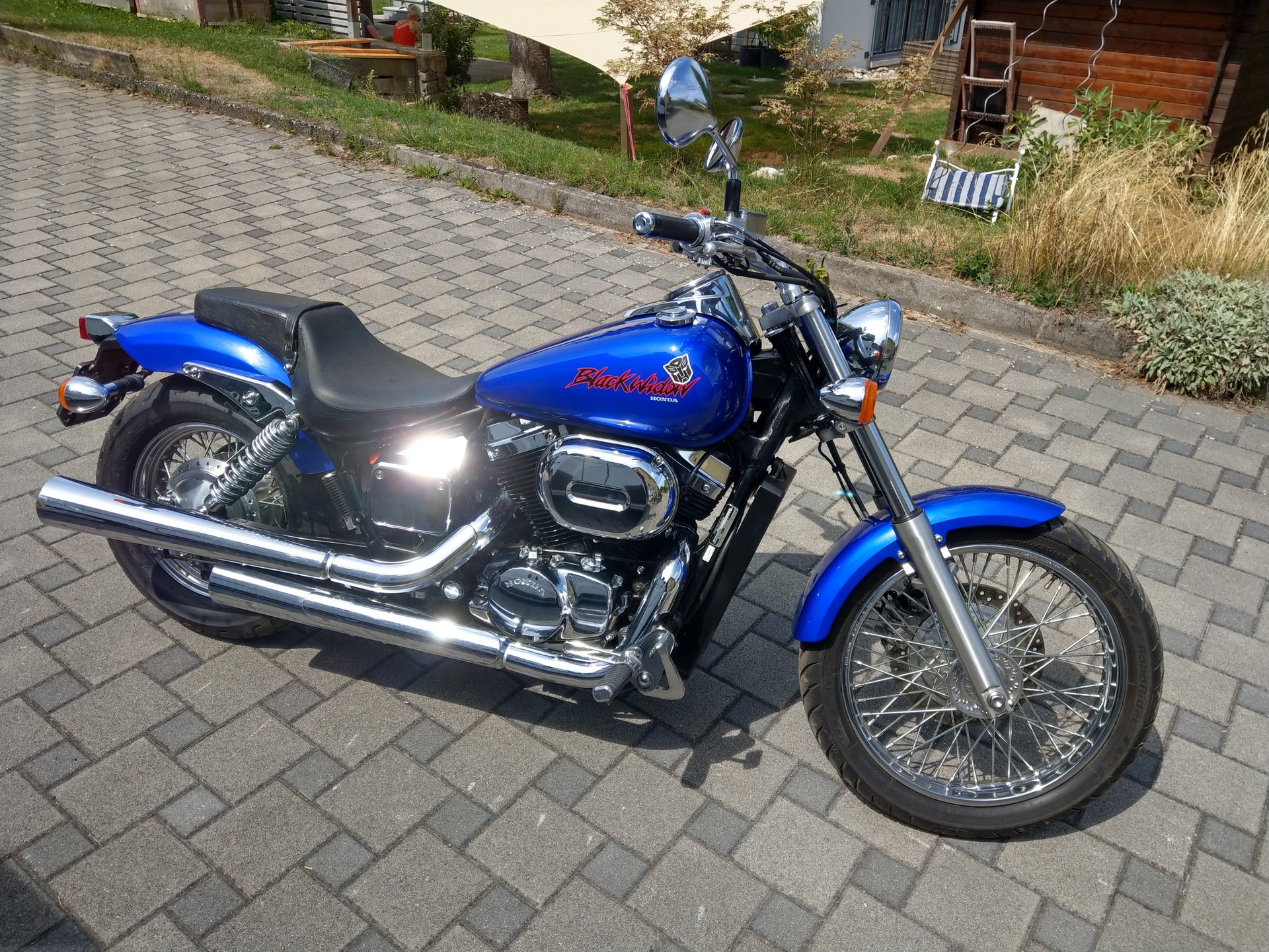 HONDA VT 750 DC Black Widow