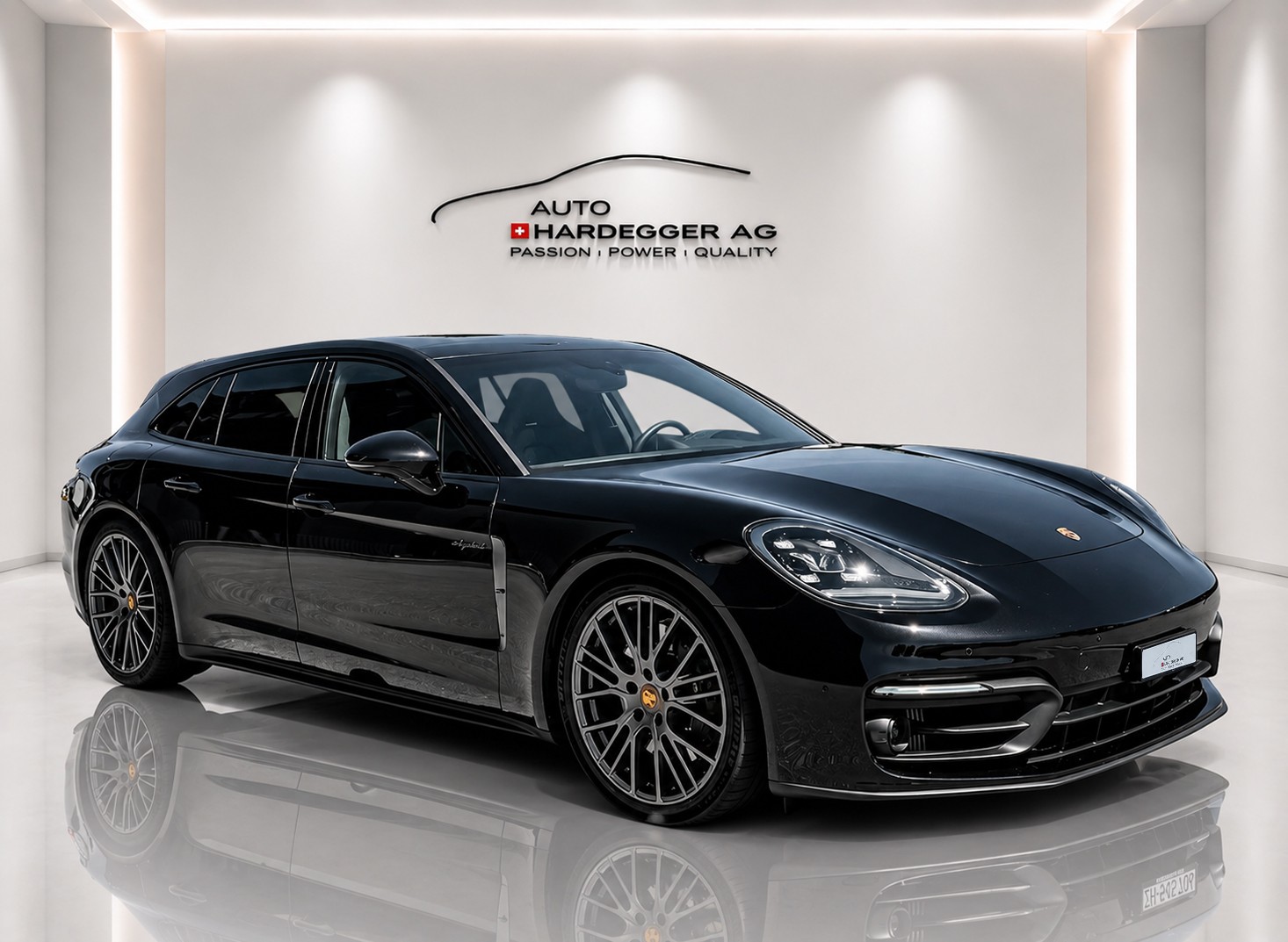 PORSCHE Panamera 4 E-Hybrid Sport Turismo Platinum Edition PDK inkl. Porsche Approved Garantie!