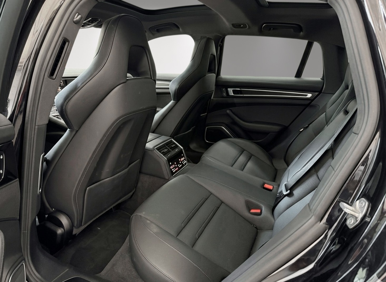 PORSCHE Panamera 4 E-Hybrid Sport Turismo Platinum Edition PDK inkl. Porsche Approved Garantie!-image-13