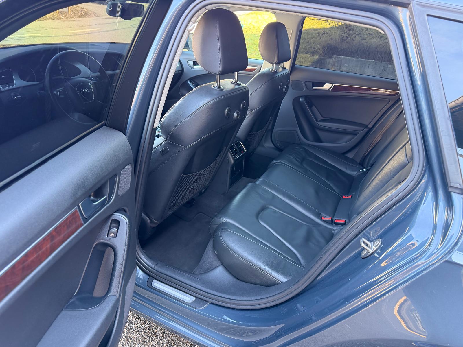 AUDI A4 Avant 3.0 TDI quattro tiptronic-image-10