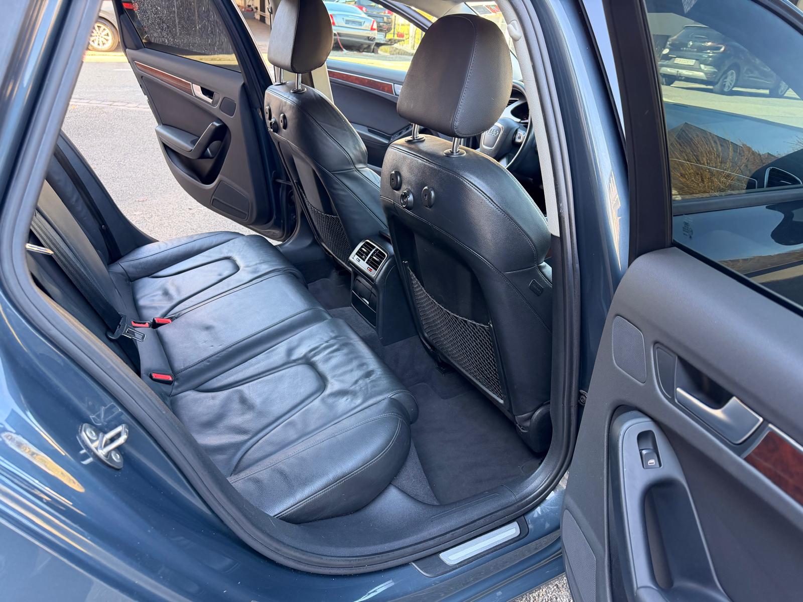 AUDI A4 Avant 3.0 TDI quattro tiptronic-image-11