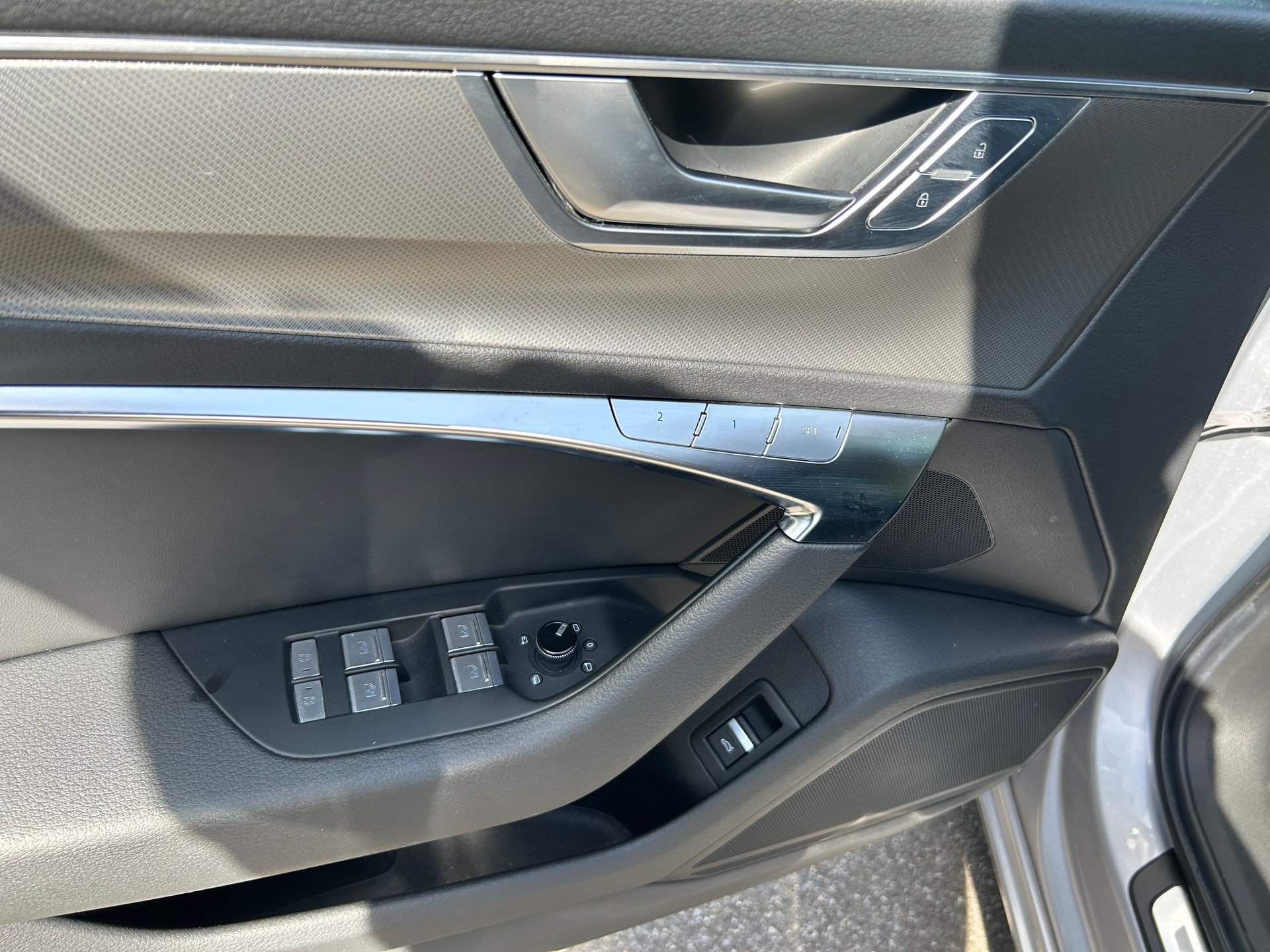 AUDI A6 Avant 50 TDI Sport quattro tiptronic-image-13