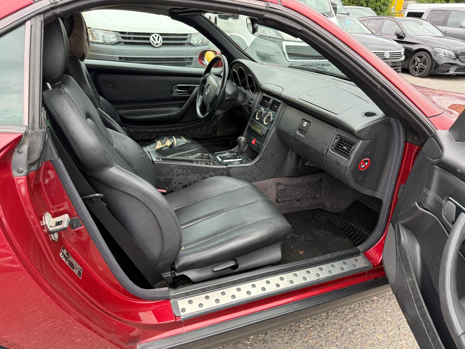 MERCEDES-BENZ SLK 200-image-9