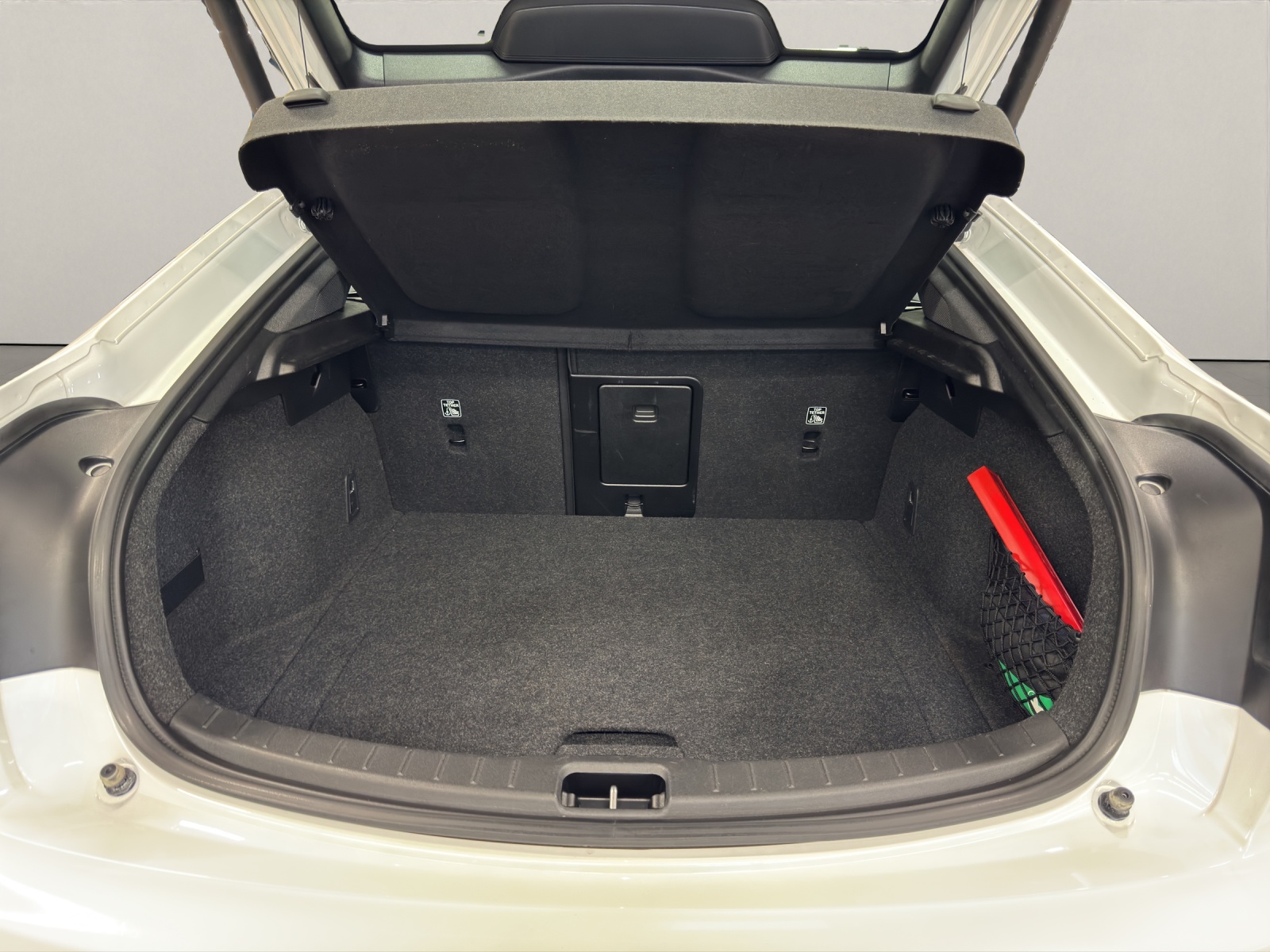 POLESTAR 2 Long Range Dual Motor Performance-image-15