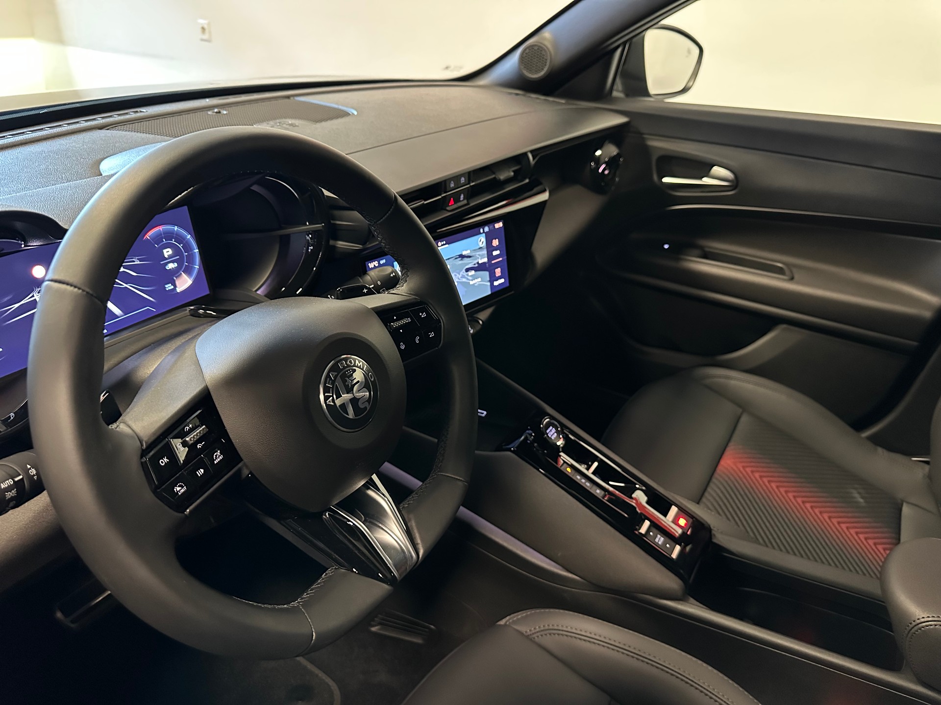 ALFA ROMEO Junior 1.2 48V Hybrid Q4-image-13