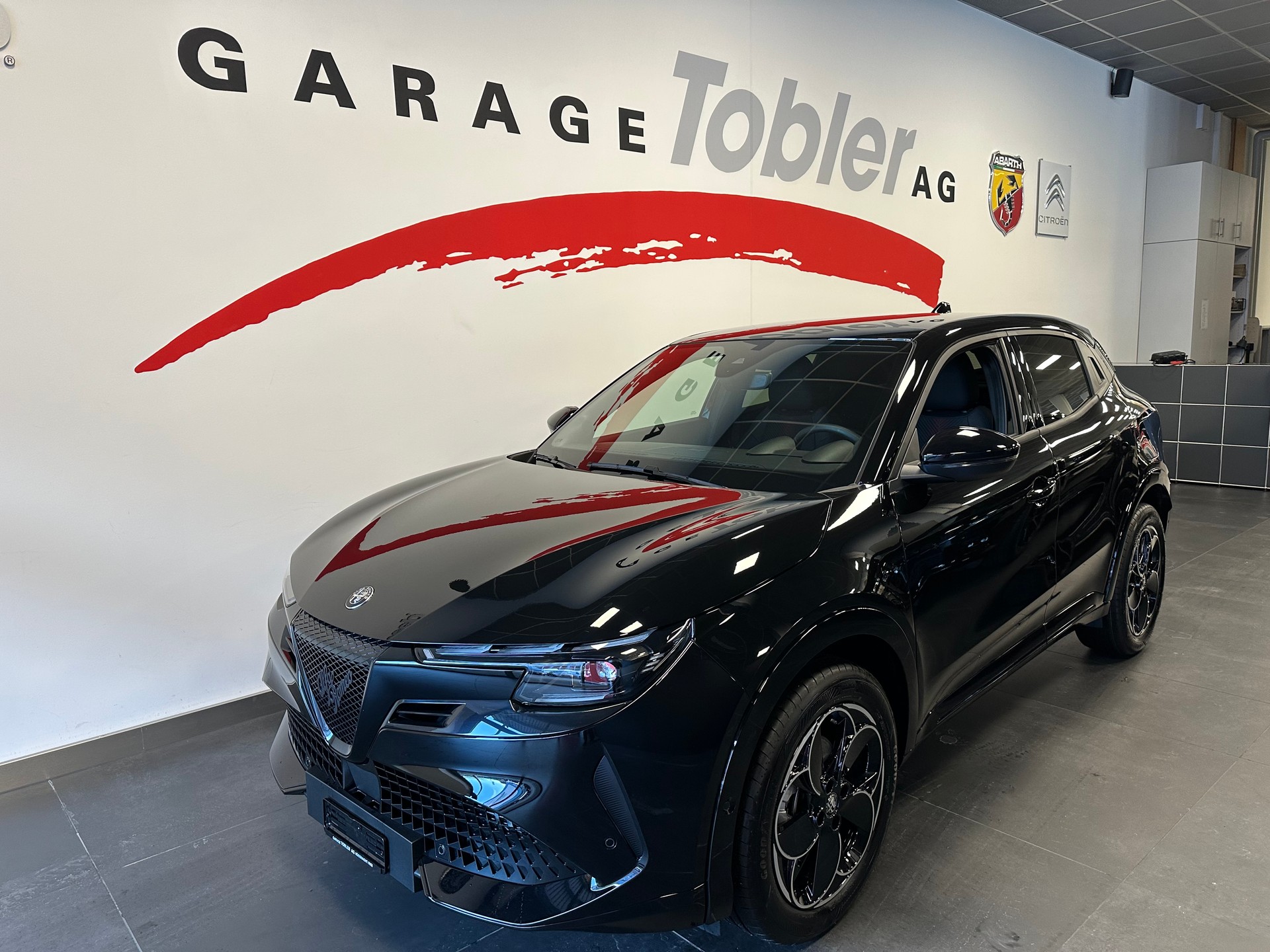 ALFA ROMEO Junior 1.2 48V Hybrid Q4-showroom-element-2