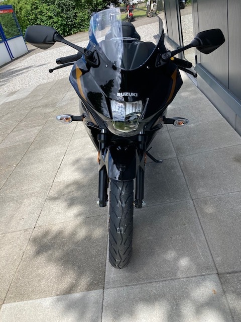 SUZUKI GSX-R 125-image-5