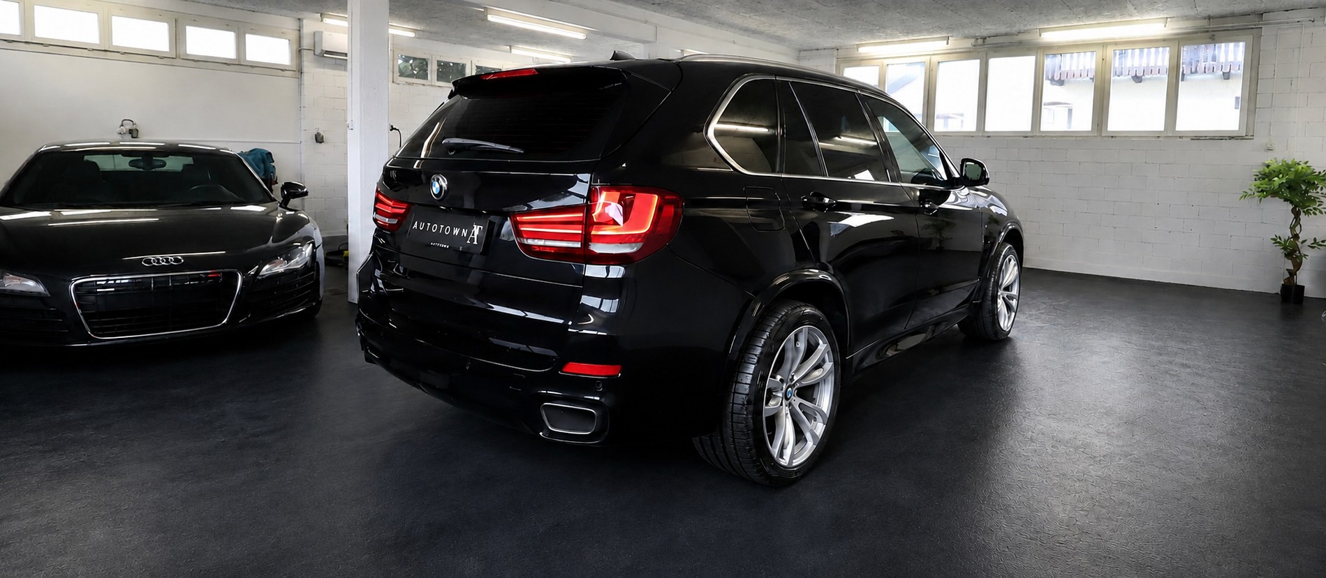BMW X5 40d xDrive SAG-showroom-element-1