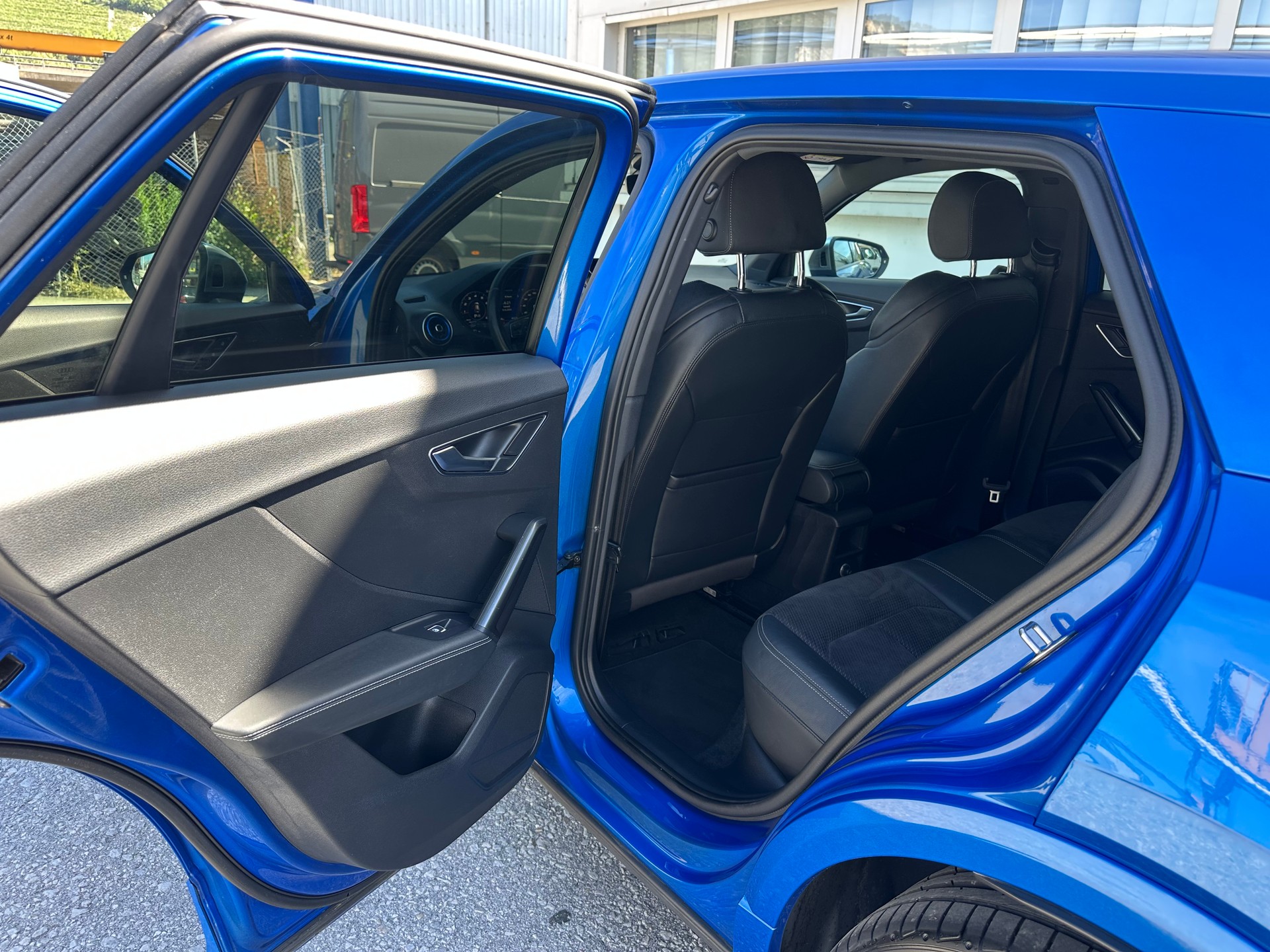 AUDI SQ2 TFSI quattro S-tronic-image-9