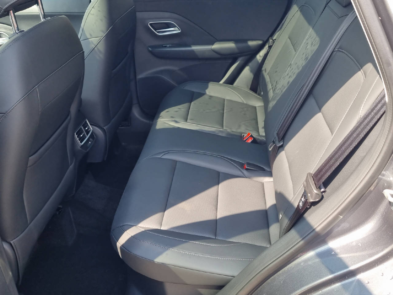 MG ZS 1.5 Hybrid+ Luxury-image-7