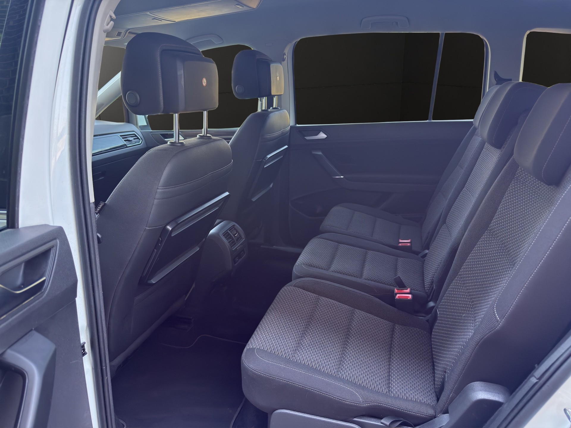 VW Touran 1.4 TSI BlueMotion Technology Family DSG 7Plätzer-image-11