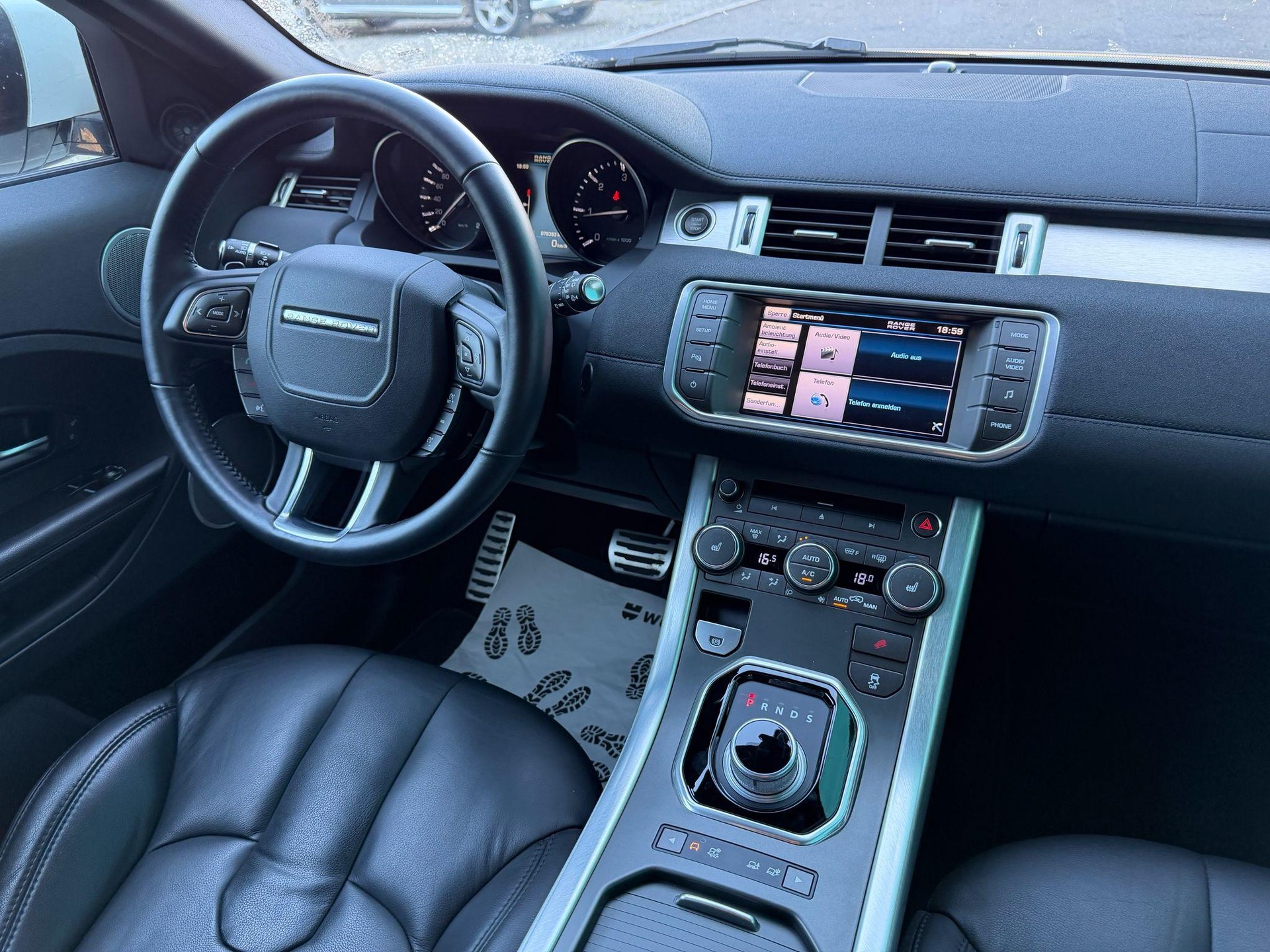 LAND ROVER Range Rover Evoque Coupé 2.2 TD4 Pure & Tech-image-11