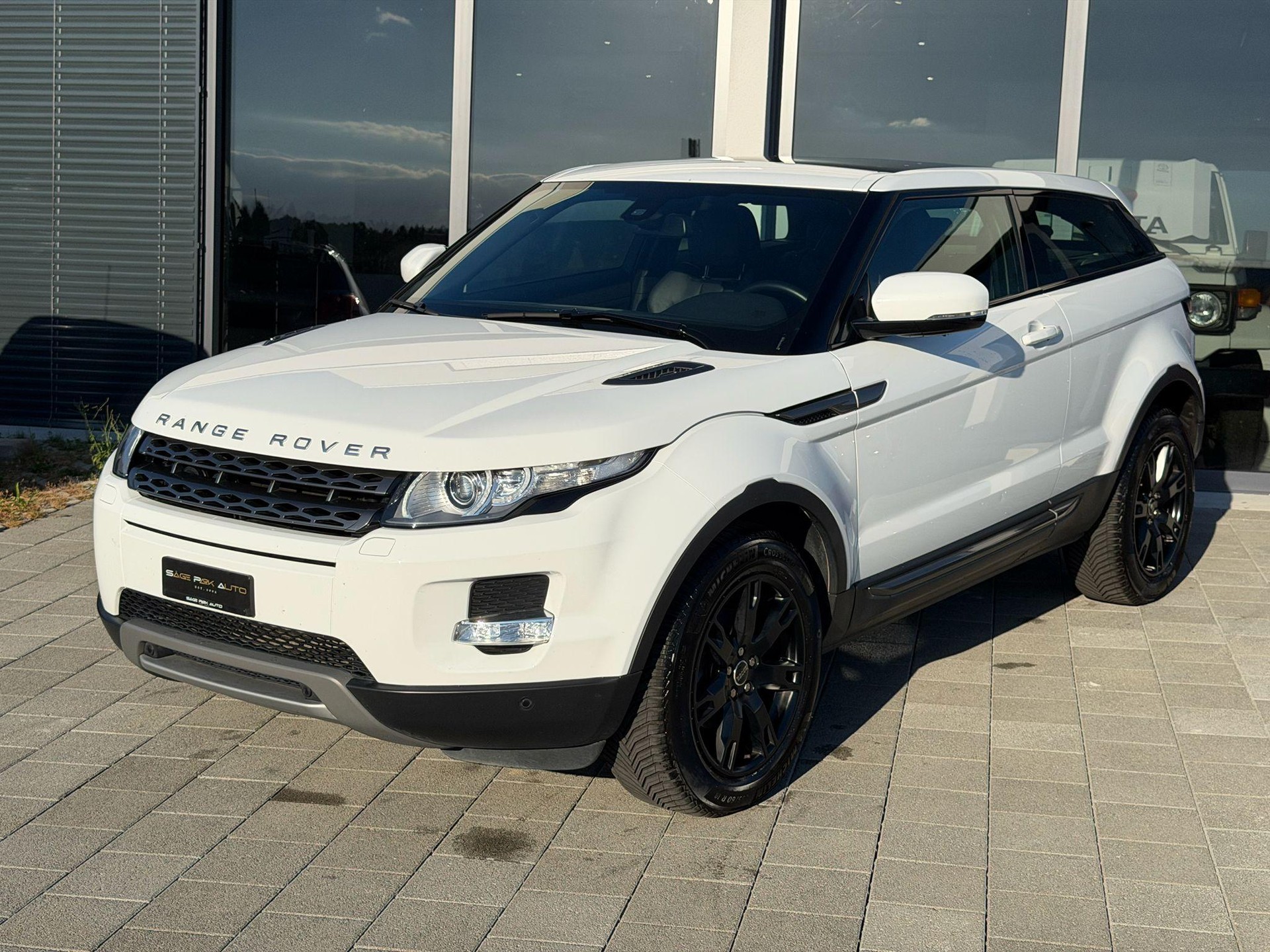 LAND ROVER Range Rover Evoque Coupé 2.2 TD4 Pure & Tech
