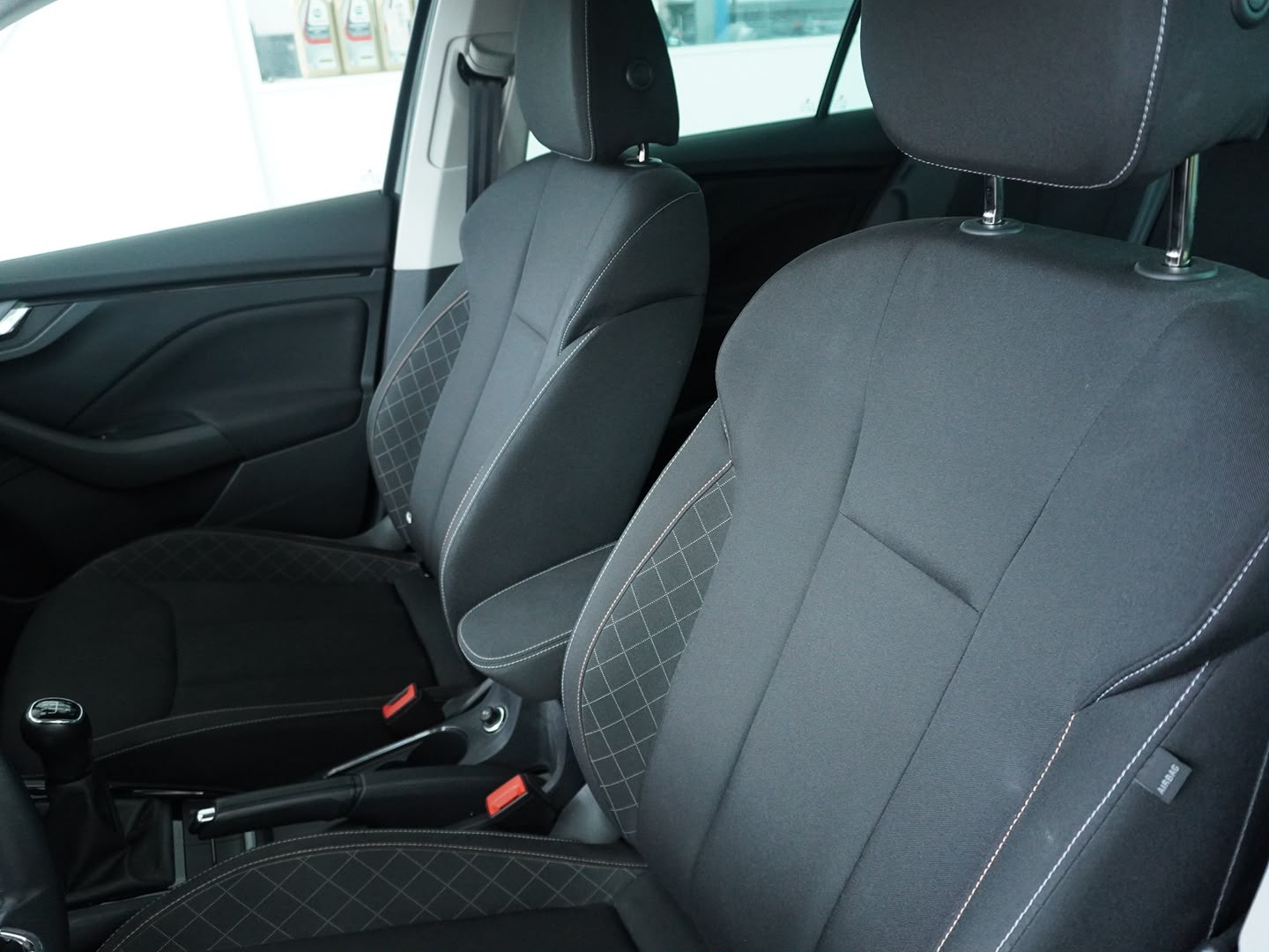 SKODA Kamiq 1.0 TSI Ambition-showroom-element-3