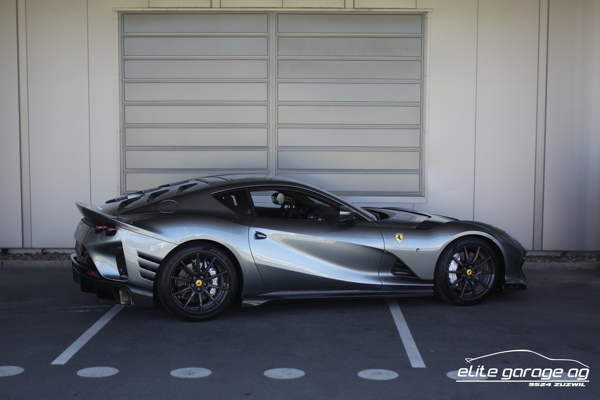 FERRARI 812 Competizione AUS 1. HAND-image-4