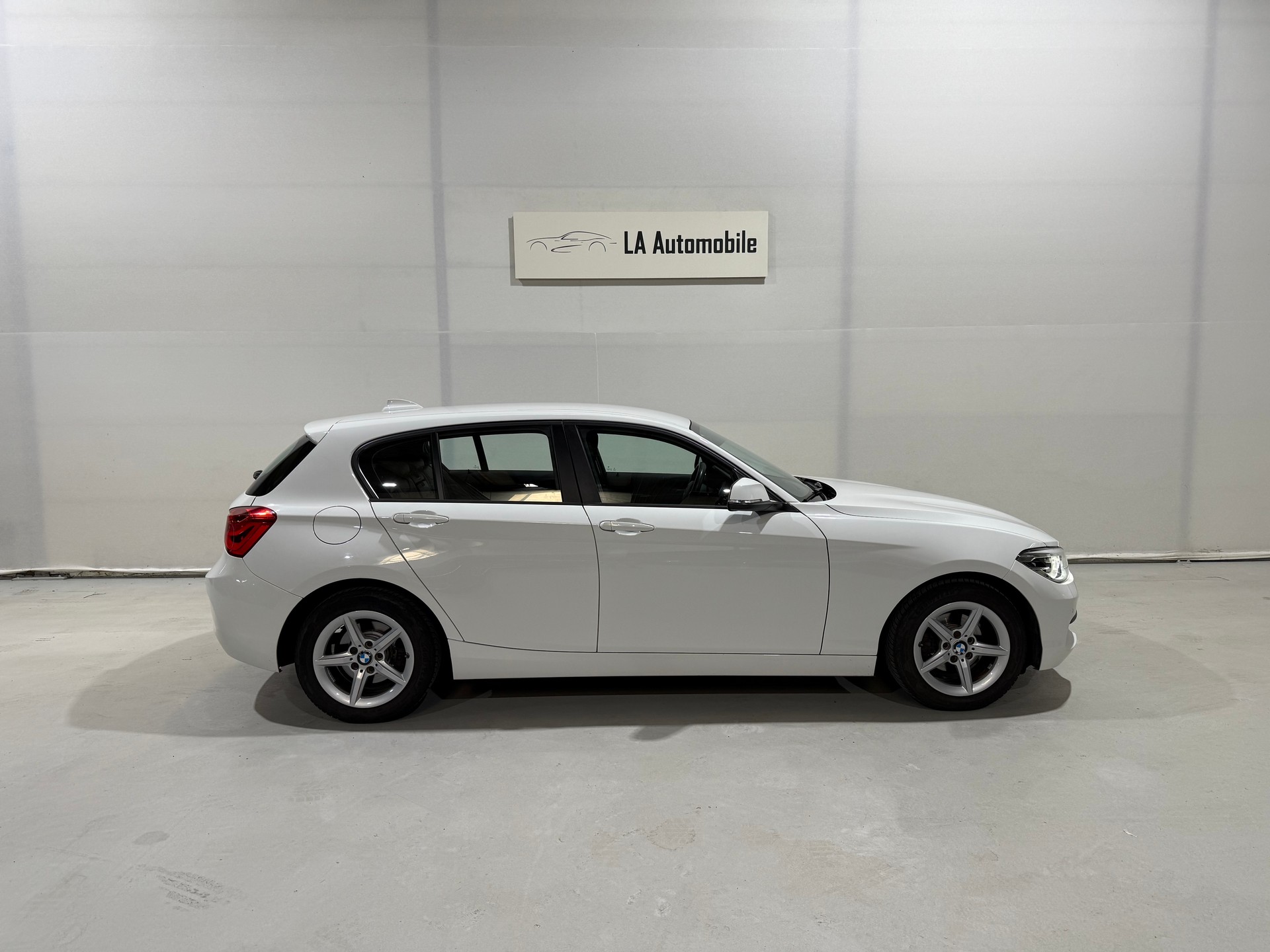 BMW 118i Steptronic (CH-Fahrzeug)-image-5