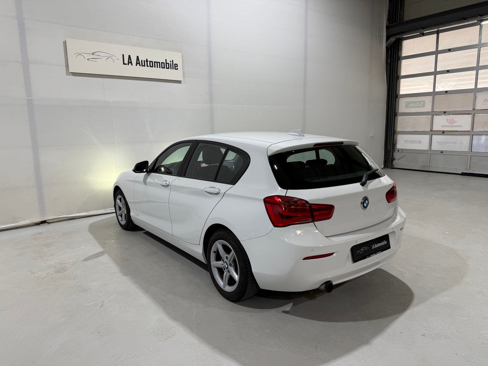 BMW 118i Steptronic (CH-Fahrzeug)-image-8
