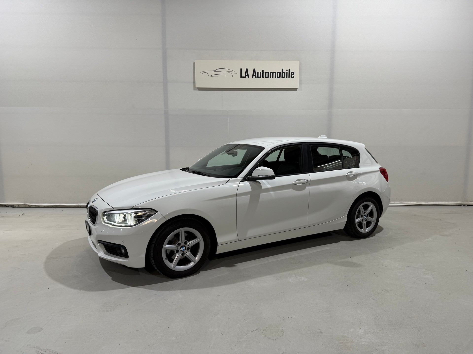 BMW 118i Steptronic (CH-Fahrzeug)-image-1