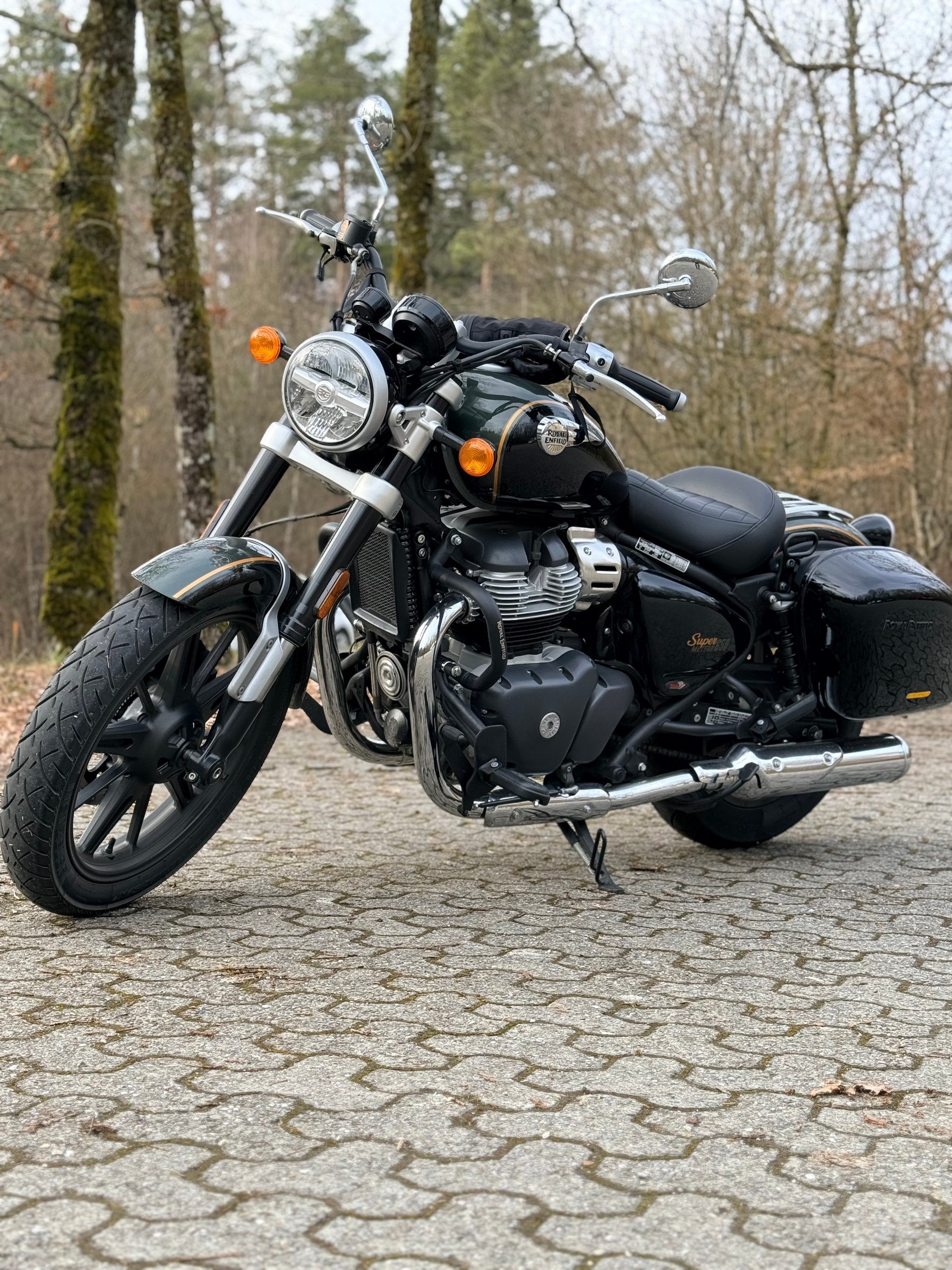 ROYAL ENFIELD Super Meteor 650 Celestial-image-0