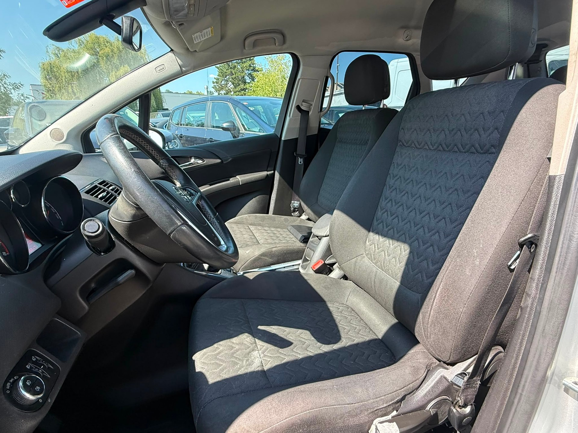 OPEL Meriva 1.4 Turbo Cosmo-image-7