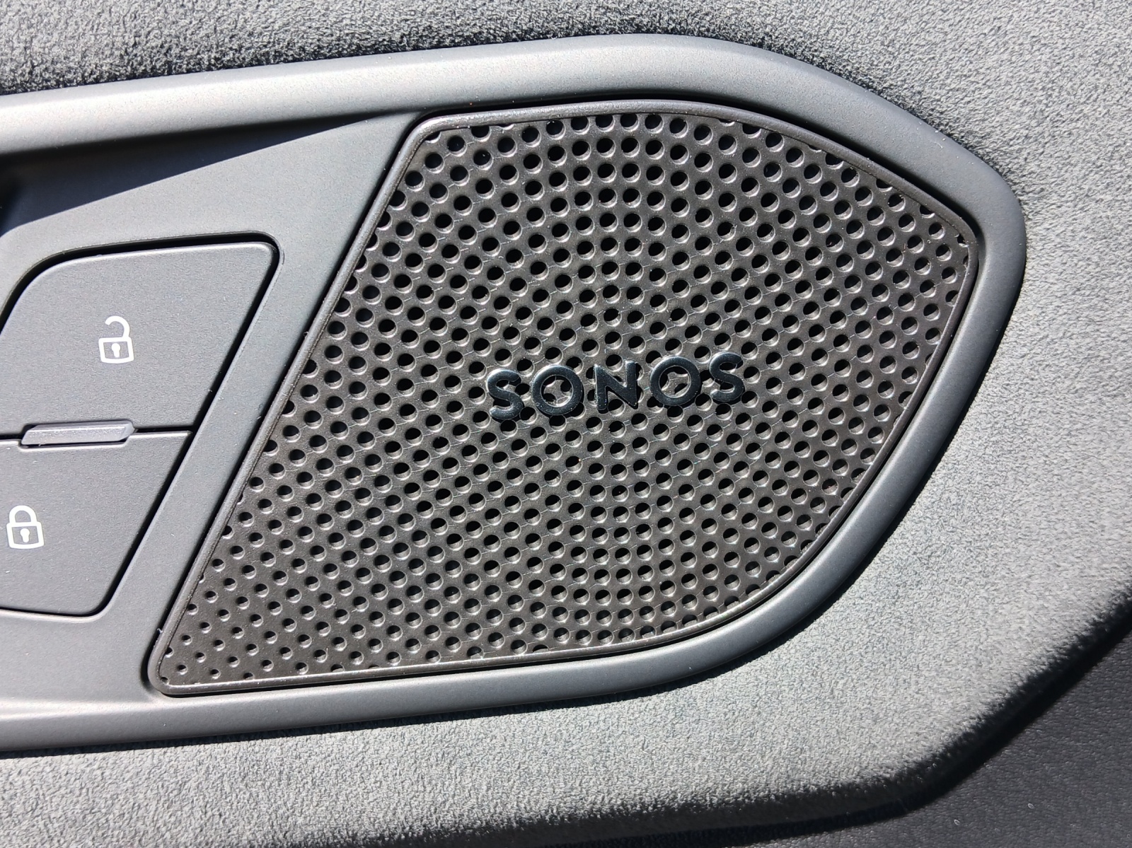 AUDI Q3 Sportback e-hybrid 200 kW S tronig-image-15