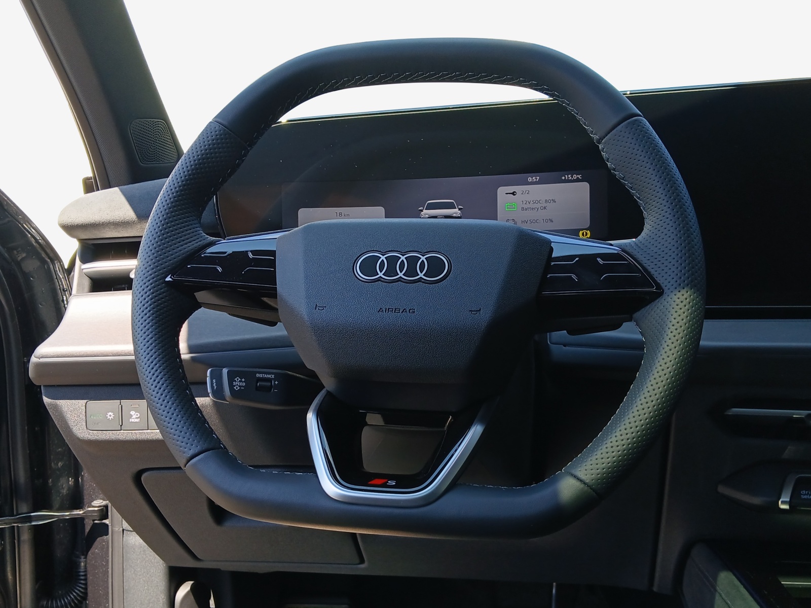 AUDI Q3 Sportback e-hybrid 200 kW S tronig-image-9