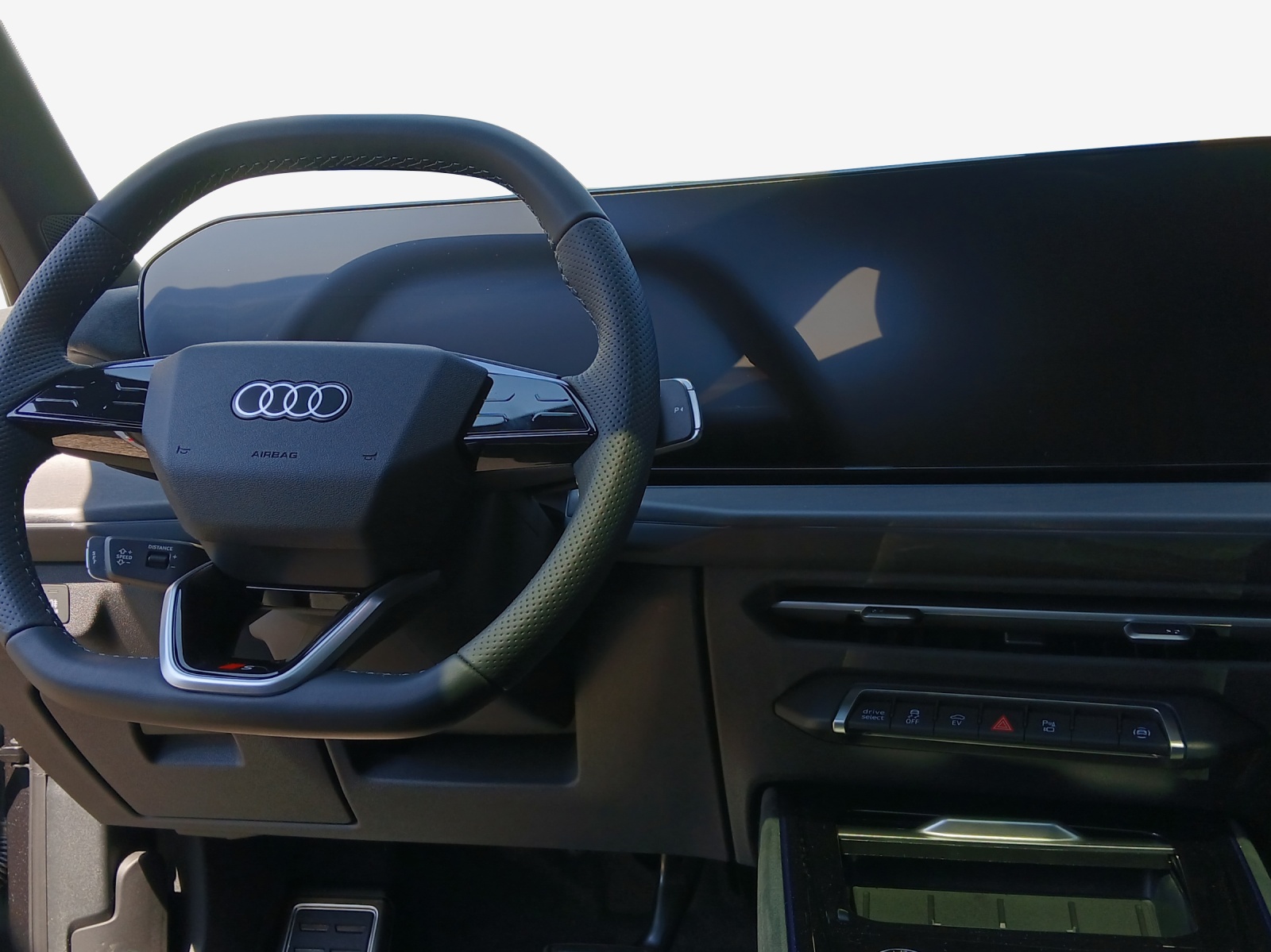 AUDI Q3 Sportback e-hybrid 200 kW S tronig-image-8