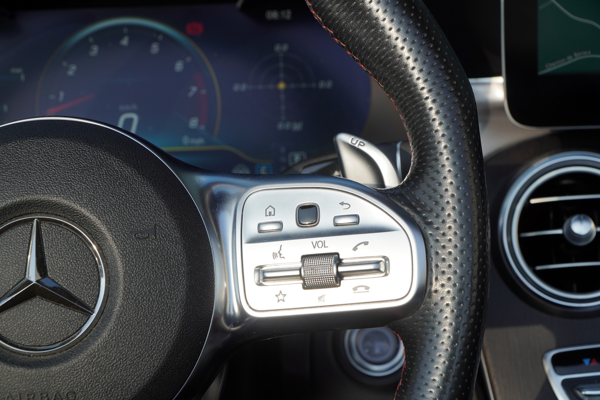 MERCEDES-BENZ C 43 Cabriolet AMG 4Matic 9G-Tronic-image-19