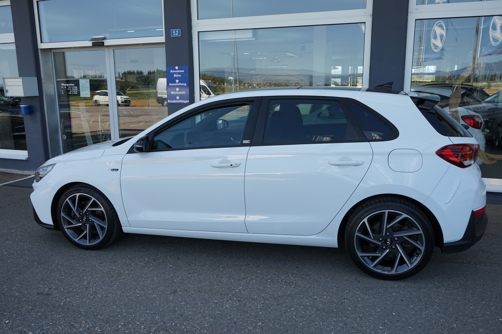 HYUNDAI i30 1.5 T-GDi N Line 48V MH iMT-image-4
