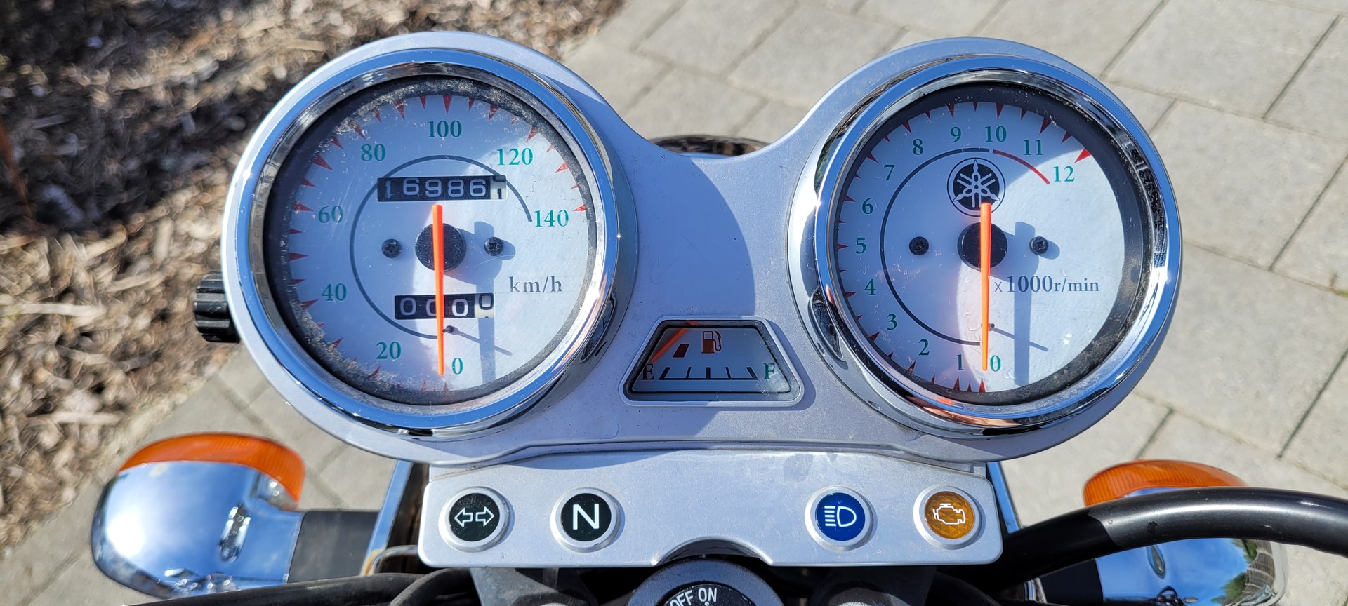 YAMAHA YBR 125 Custom-image-3