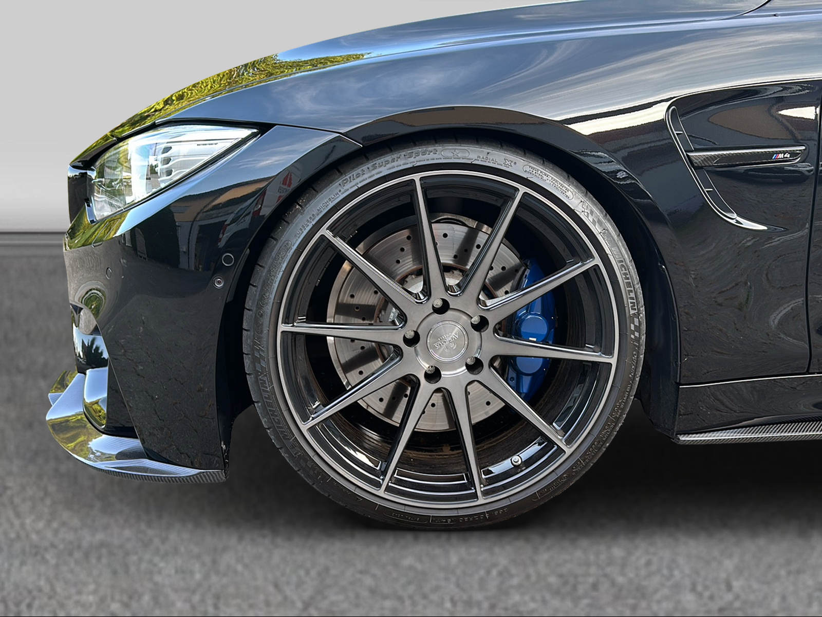 BMW M4 Coupé DKG-image-4