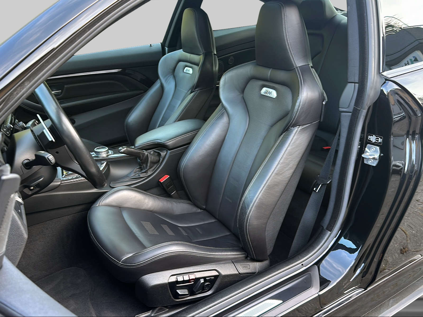 BMW M4 Coupé DKG-image-11