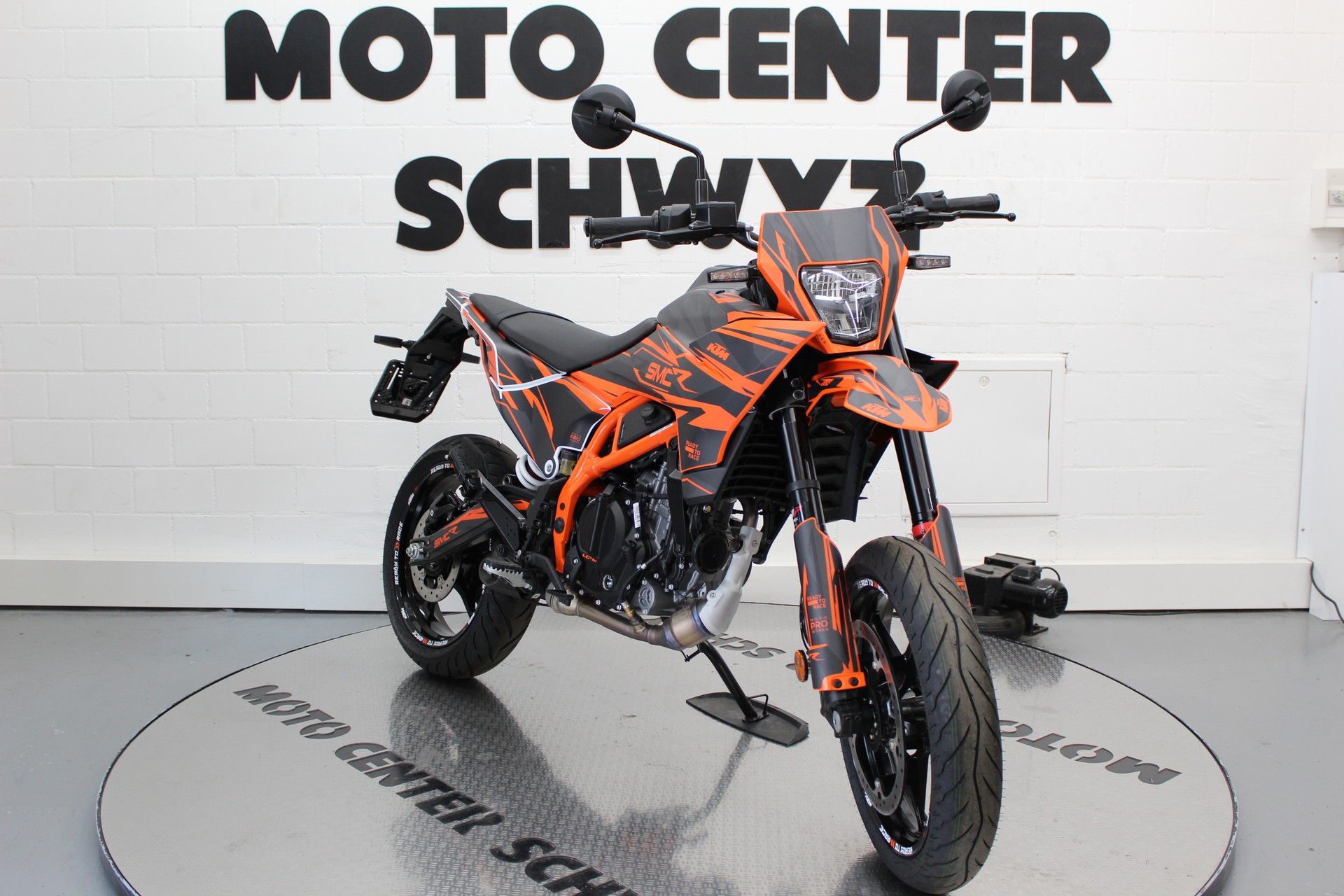 KTM 125 SMC R-image-2