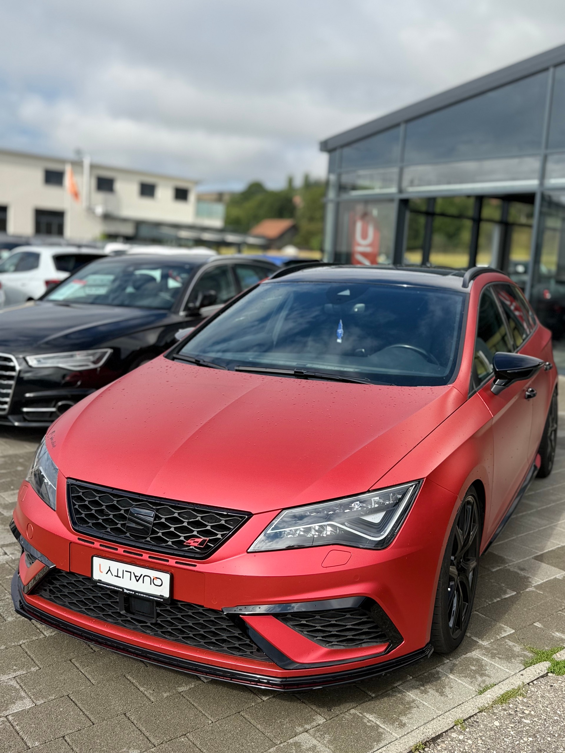 SEAT Leon ST 2.0 TSI Swiss Cupra 300 4 Drive DSG-showroom-element-2