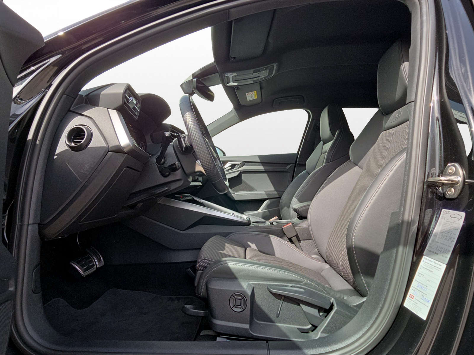 AUDI A3 Sportback 35 TFSI S line Attraction S-tronic-image-6
