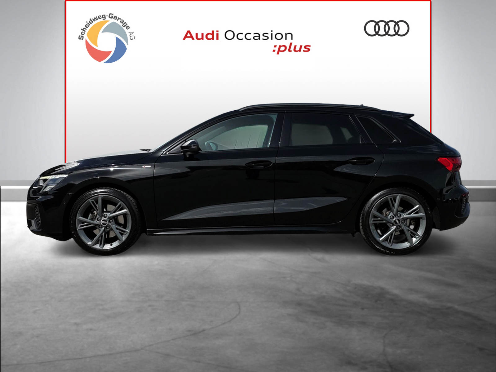 AUDI A3 Sportback 35 TFSI S line Attraction S-tronic-showroom-element-2