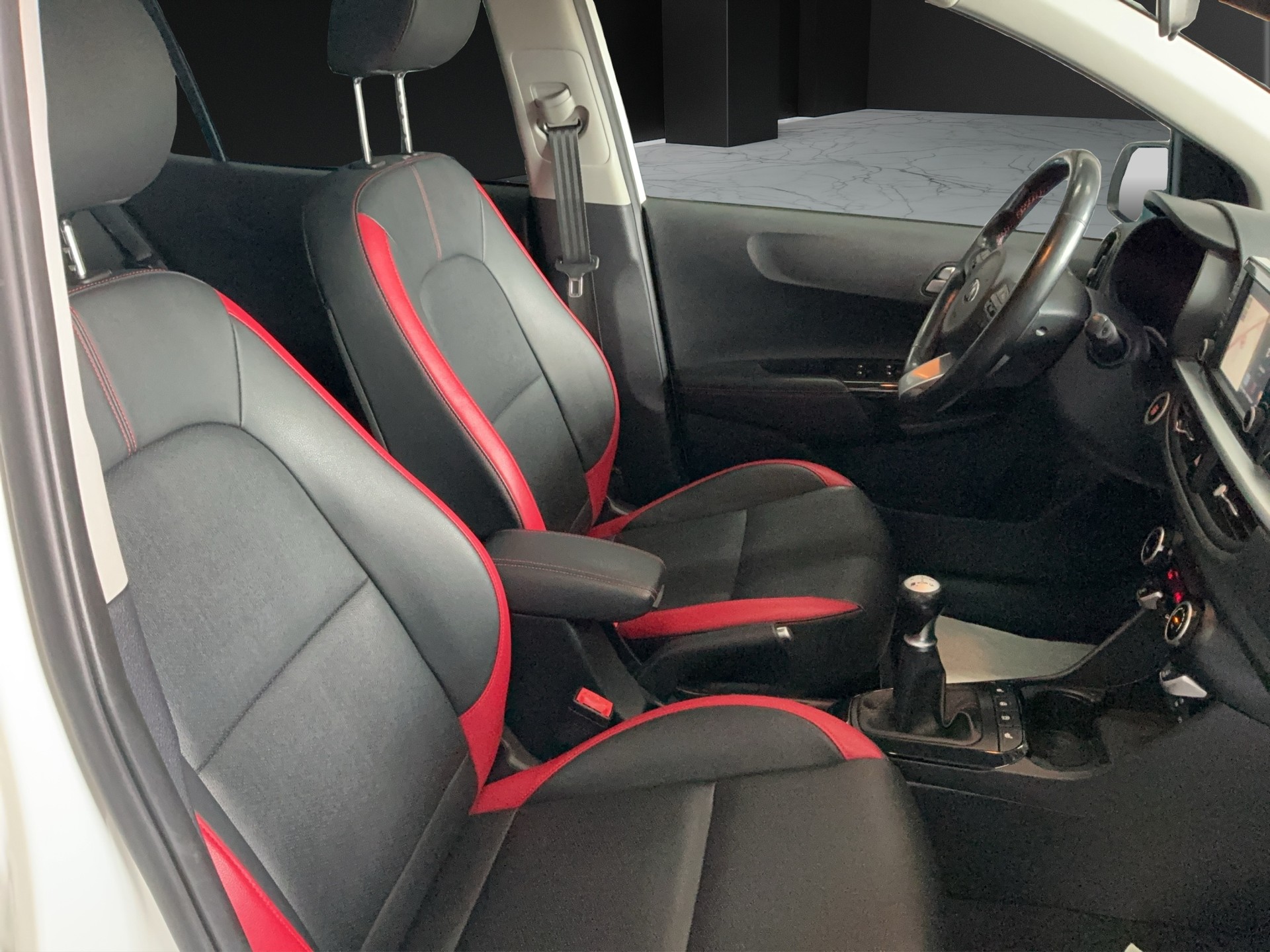 KIA Picanto 1.2 CVVT GT-Line-image-15