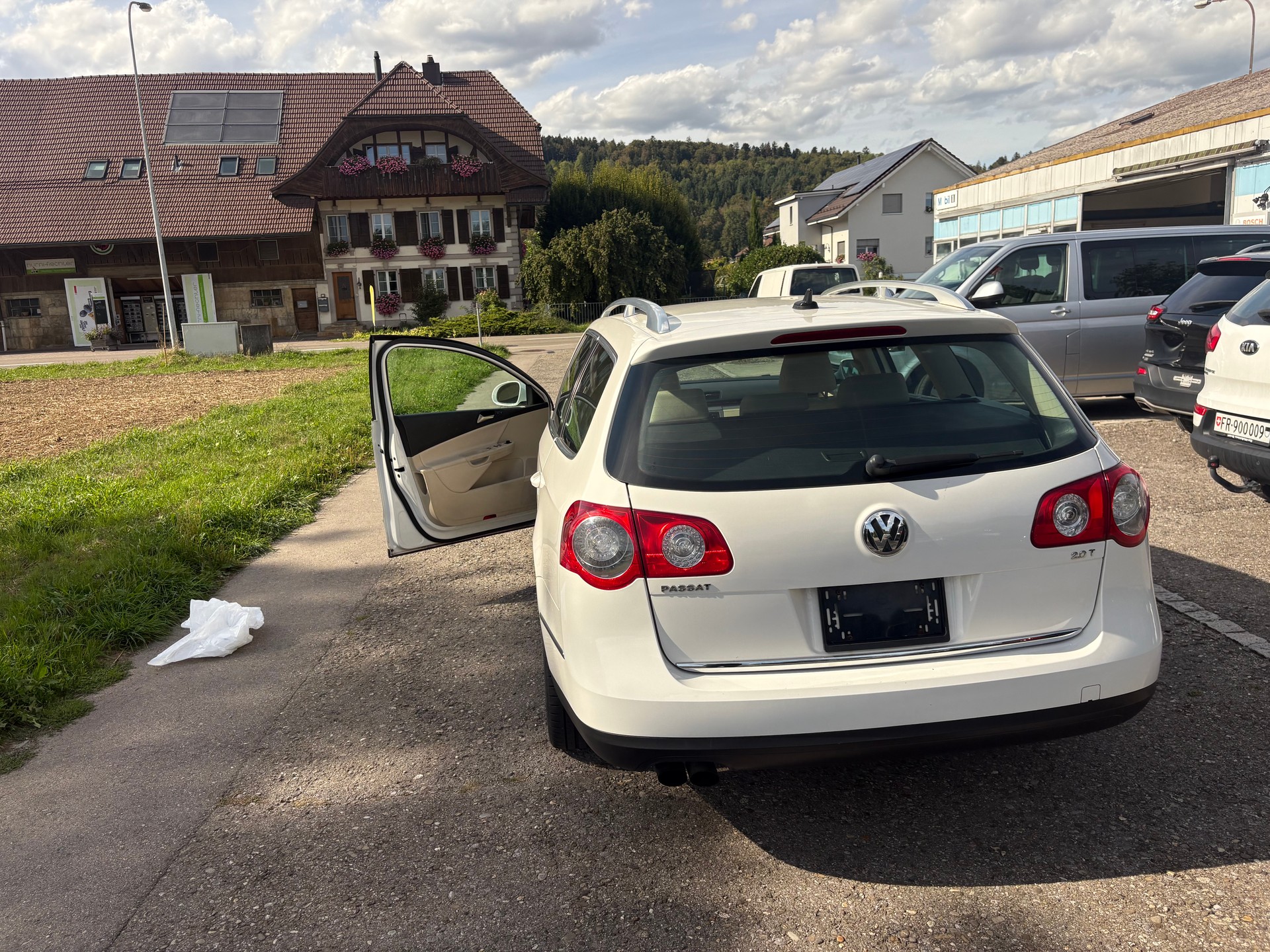 VW Passat Variant 2.0T FSI Highline DSG-image-6