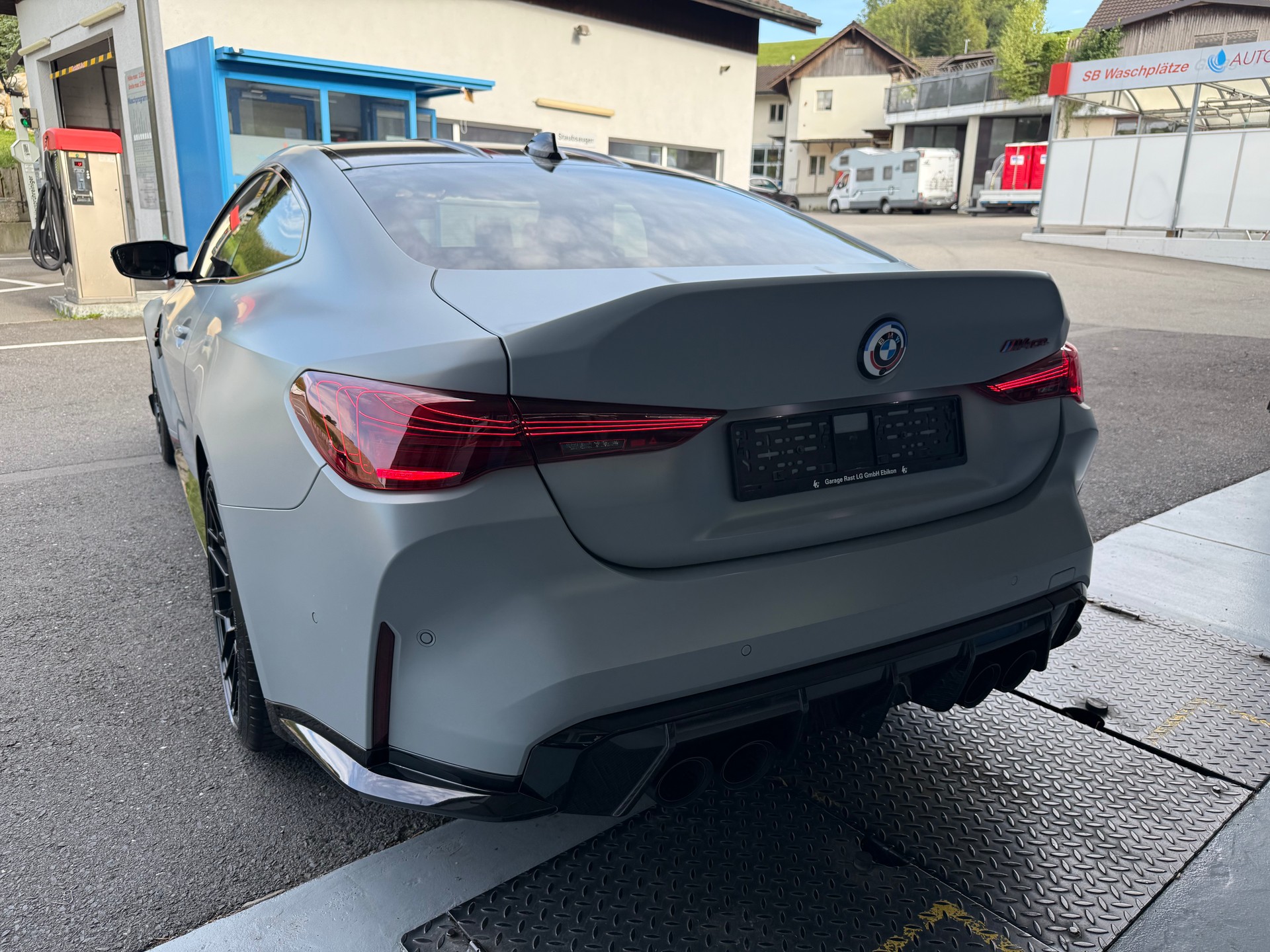 BMW M4 CSL Coupé-image-7