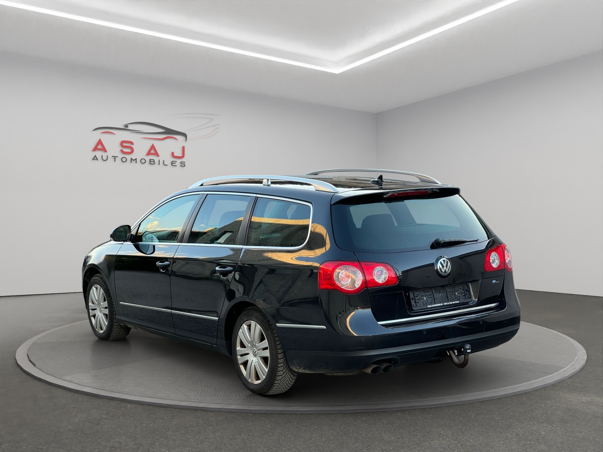 VW Passat Variant 2.0 TDI Highline DSG-image-4