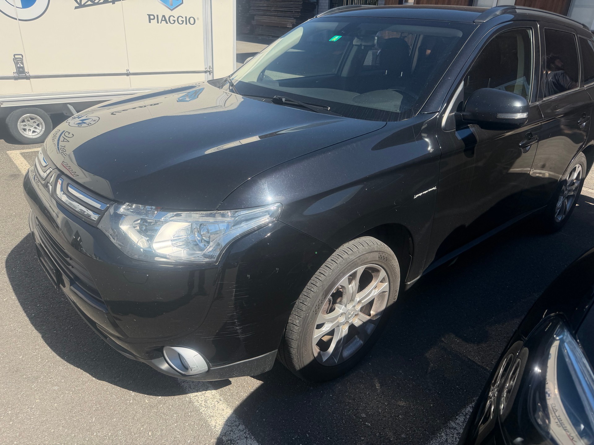 MITSUBISHI Outlander 2.2 DID Navigator Safety 4WD Automatic