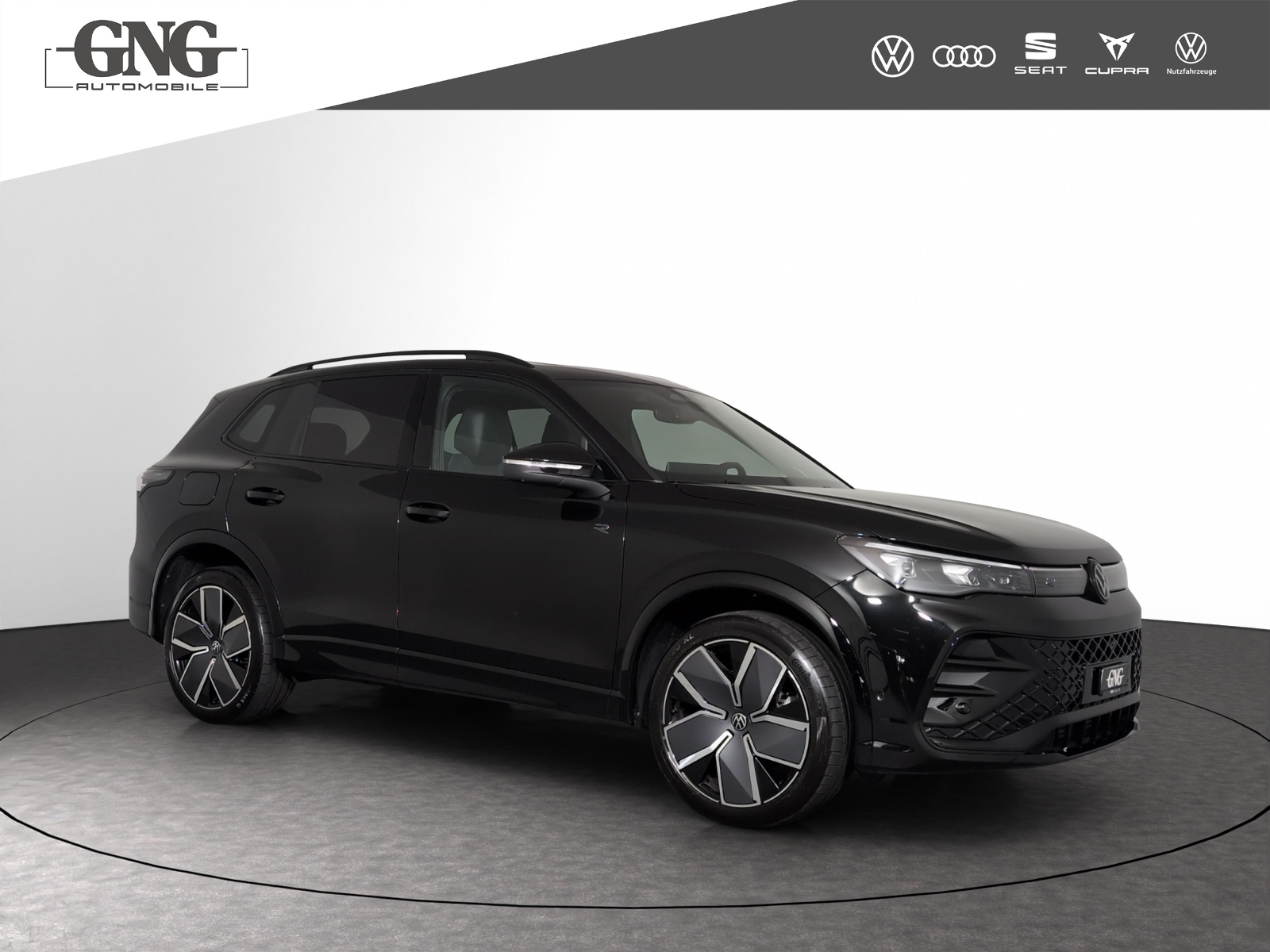 VW Tiguan 2.0 TSI DSG R-Line 4Motion-showroom-element-3