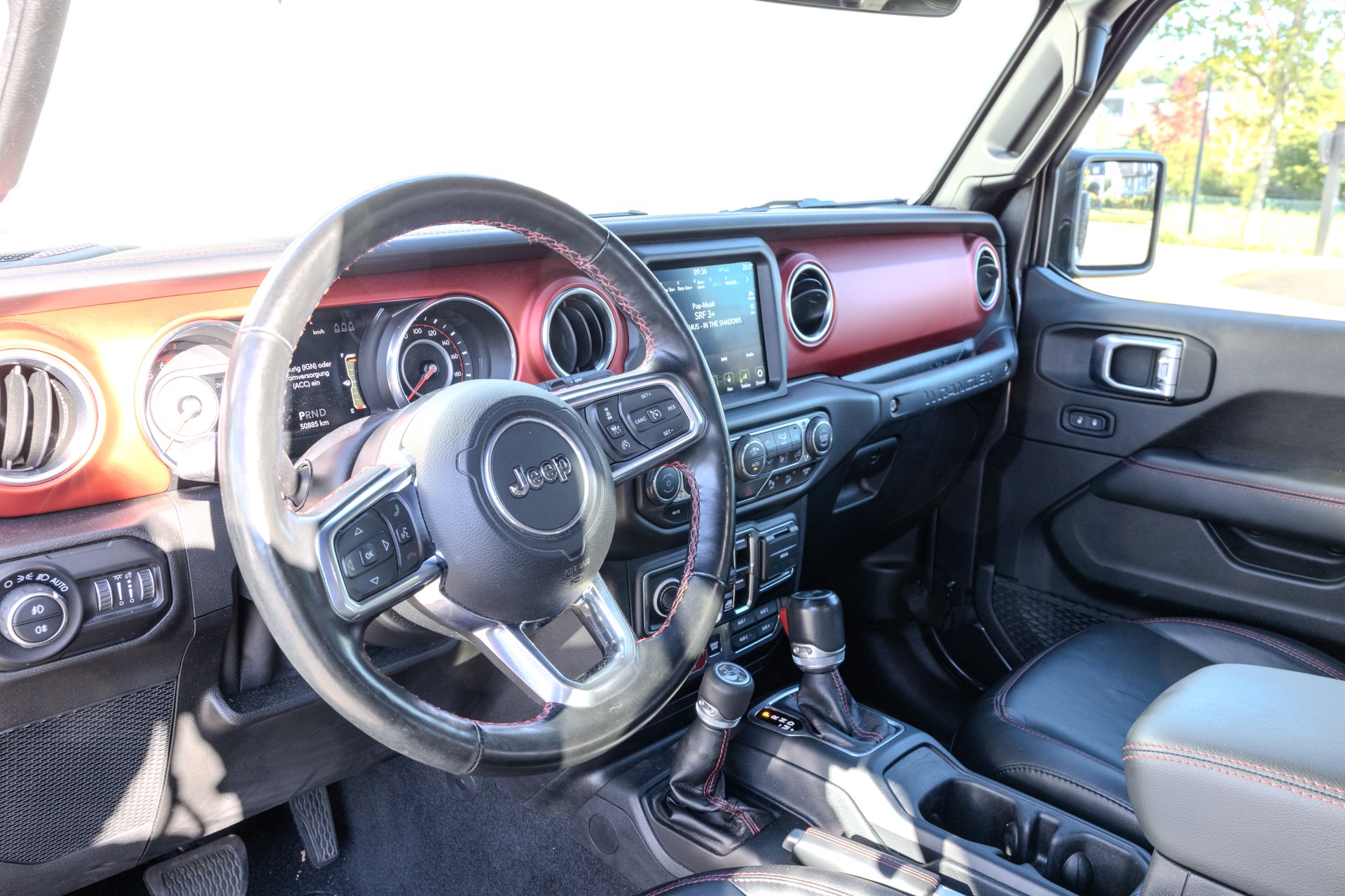 JEEP 2.0 Turbo Rubicon Unlimited-image-9