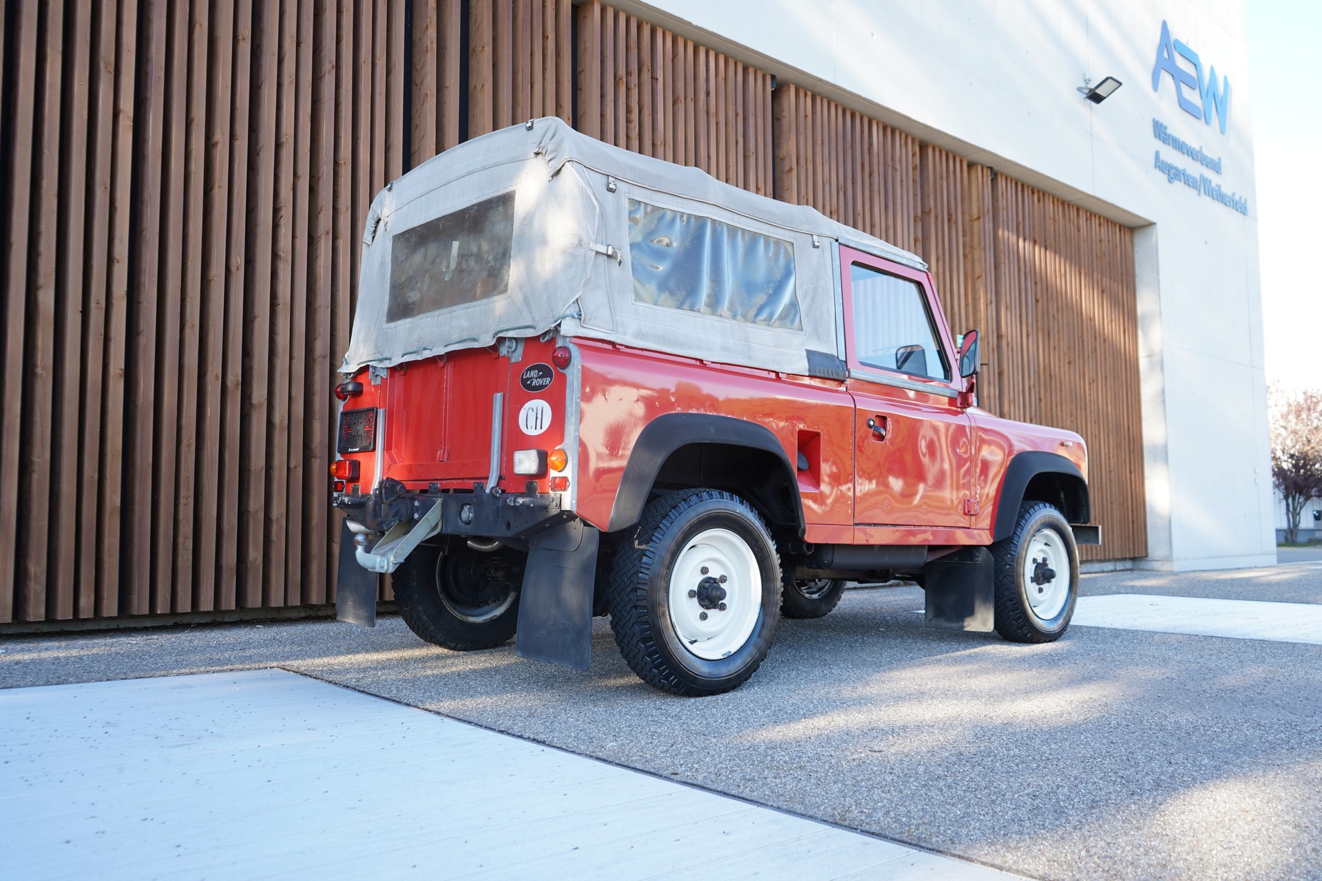 LAND ROVER LAND ROVER 90 2.3 STATION WAGON l 75 PS-image-8
