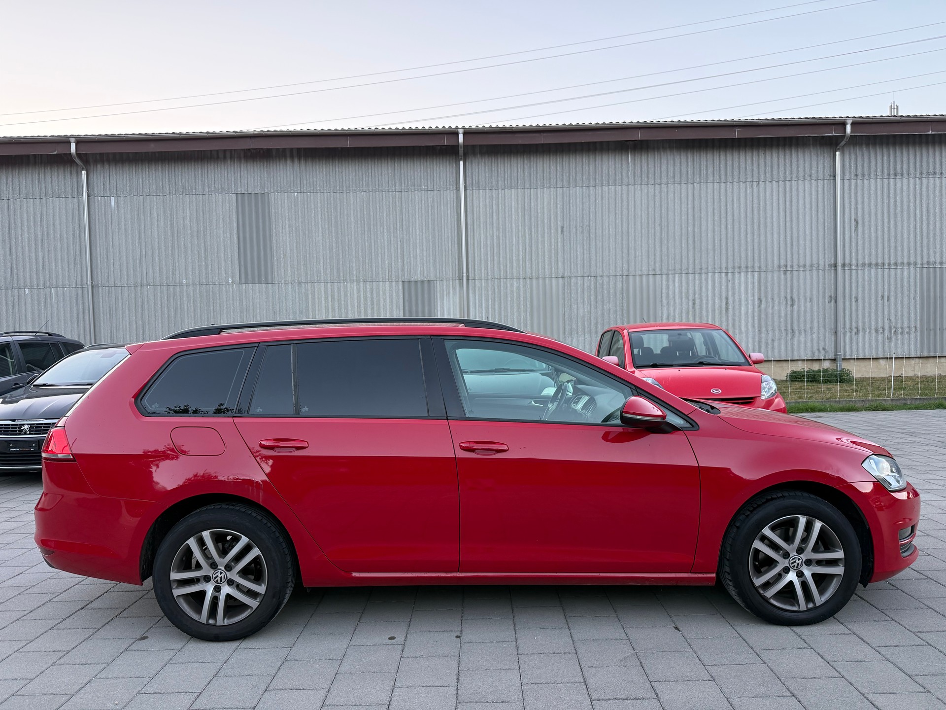 VW Golf Variant 1.6 TDI Comfortline DSG-showroom-element-3