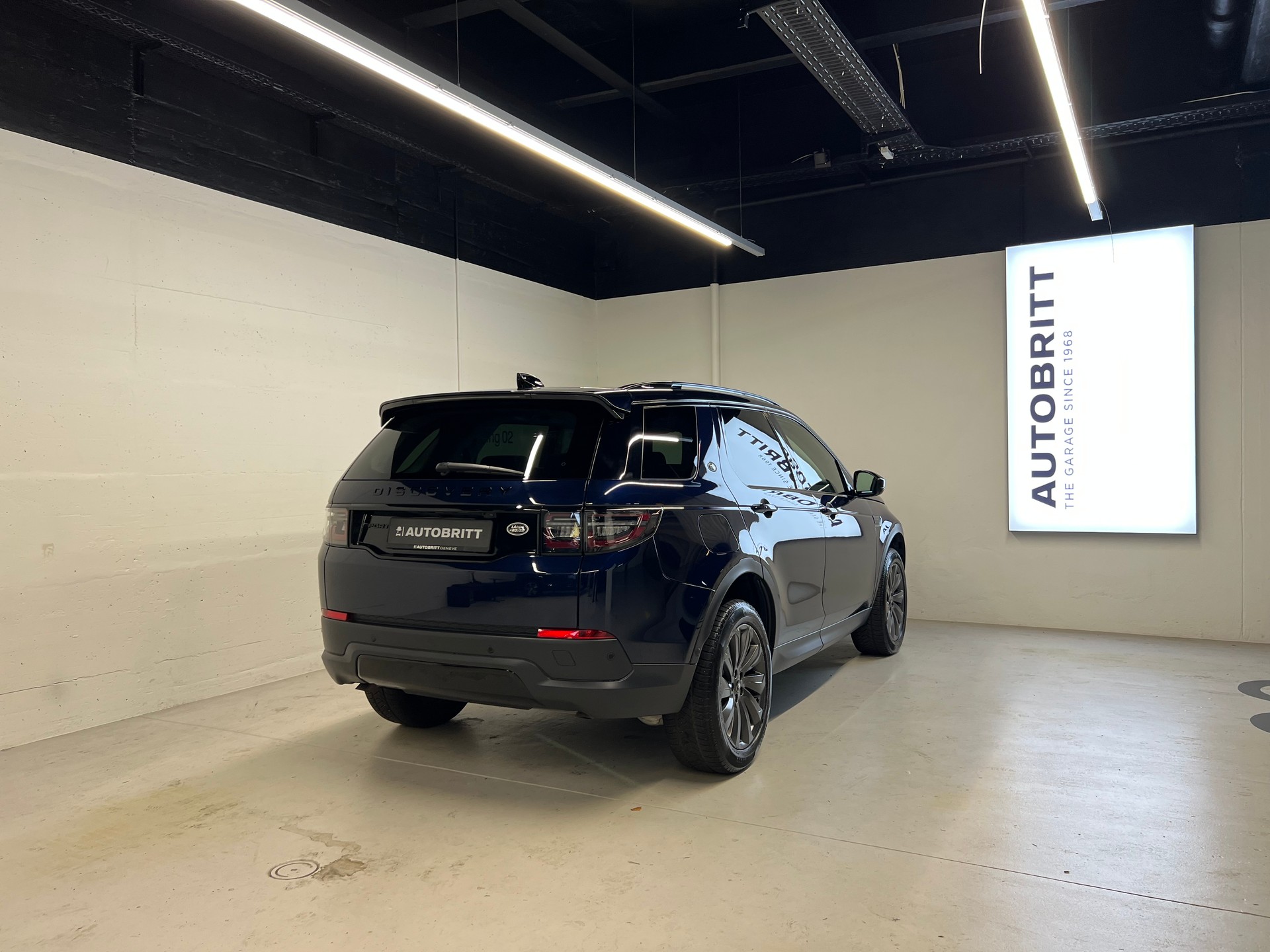LAND ROVER Discovery Sport 2.0 Si4 SE-showroom-element-1